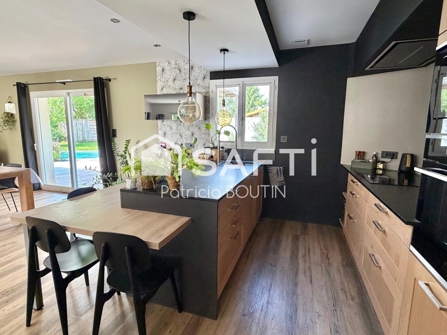 Maison à vendre - 7 pièces - 131m2 - Saint-Christophe-... (79220)