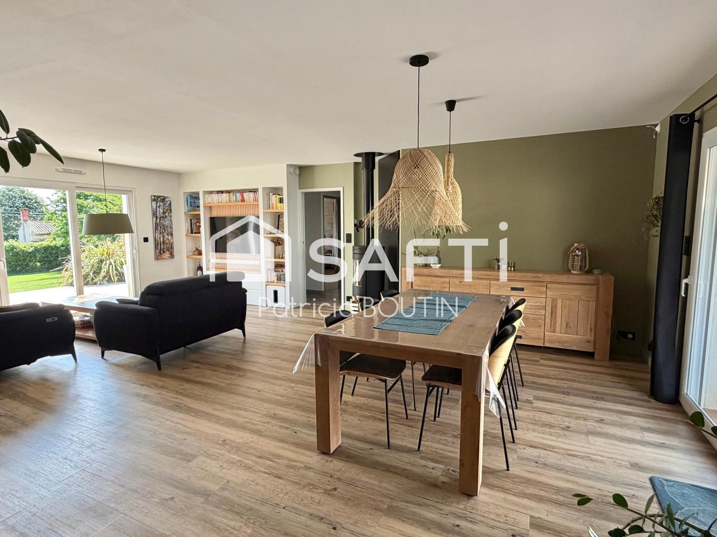 Maison à vendre - 7 pièces - 131m2 - Saint-Christophe-... (79220)