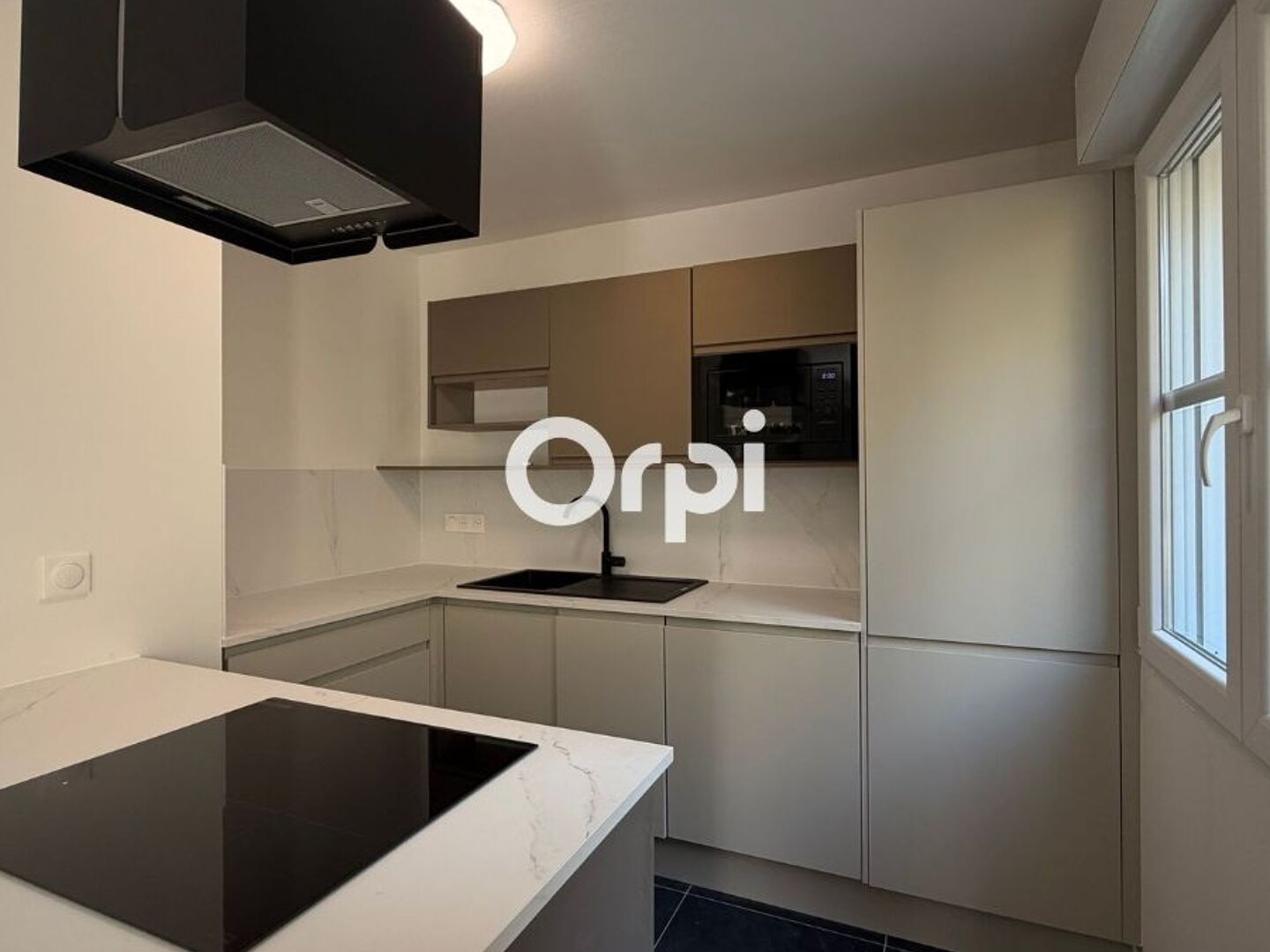 Appartement à vendre - 2 pièces - 70m2 - Lille (59000)