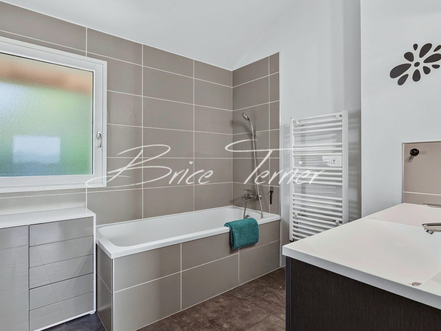 Maison à vendre - 6 pièces - 154m2 - La Roche-Sur-Foron (74800)