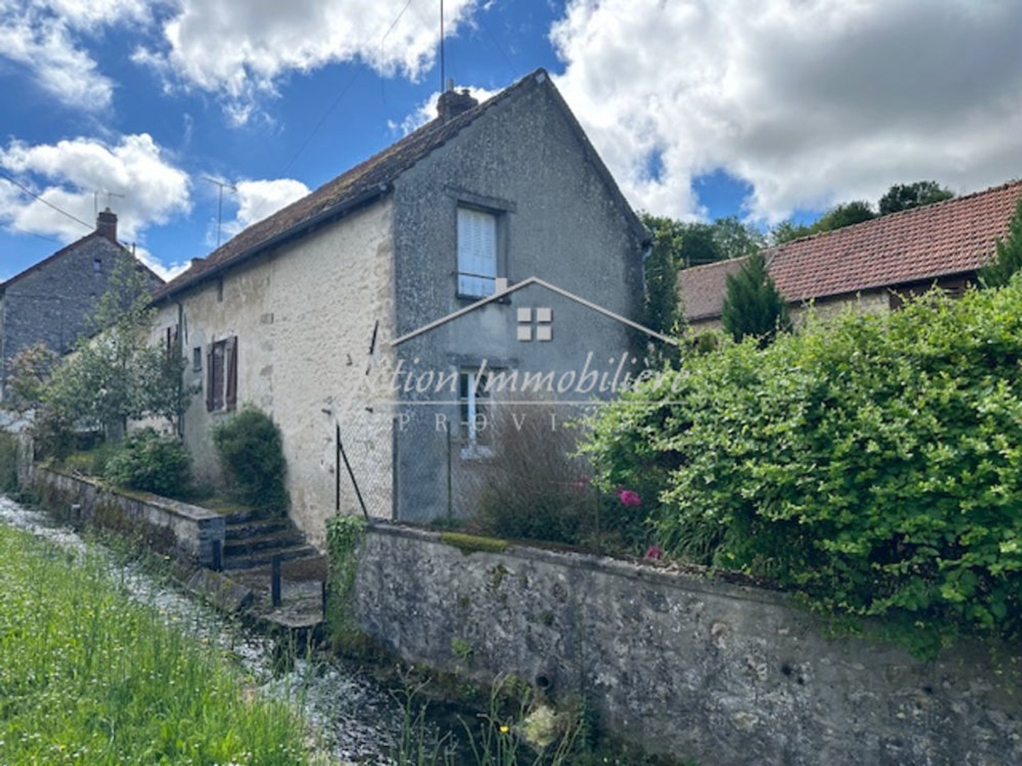 Maison de village en pierre avec travaux 5 min de PROVINS !