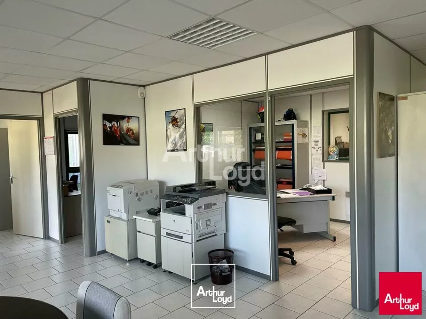 MONT PRÈS CHAMBORD - VENTE BUREAUX/ACTIVITÉ DE 459 M²