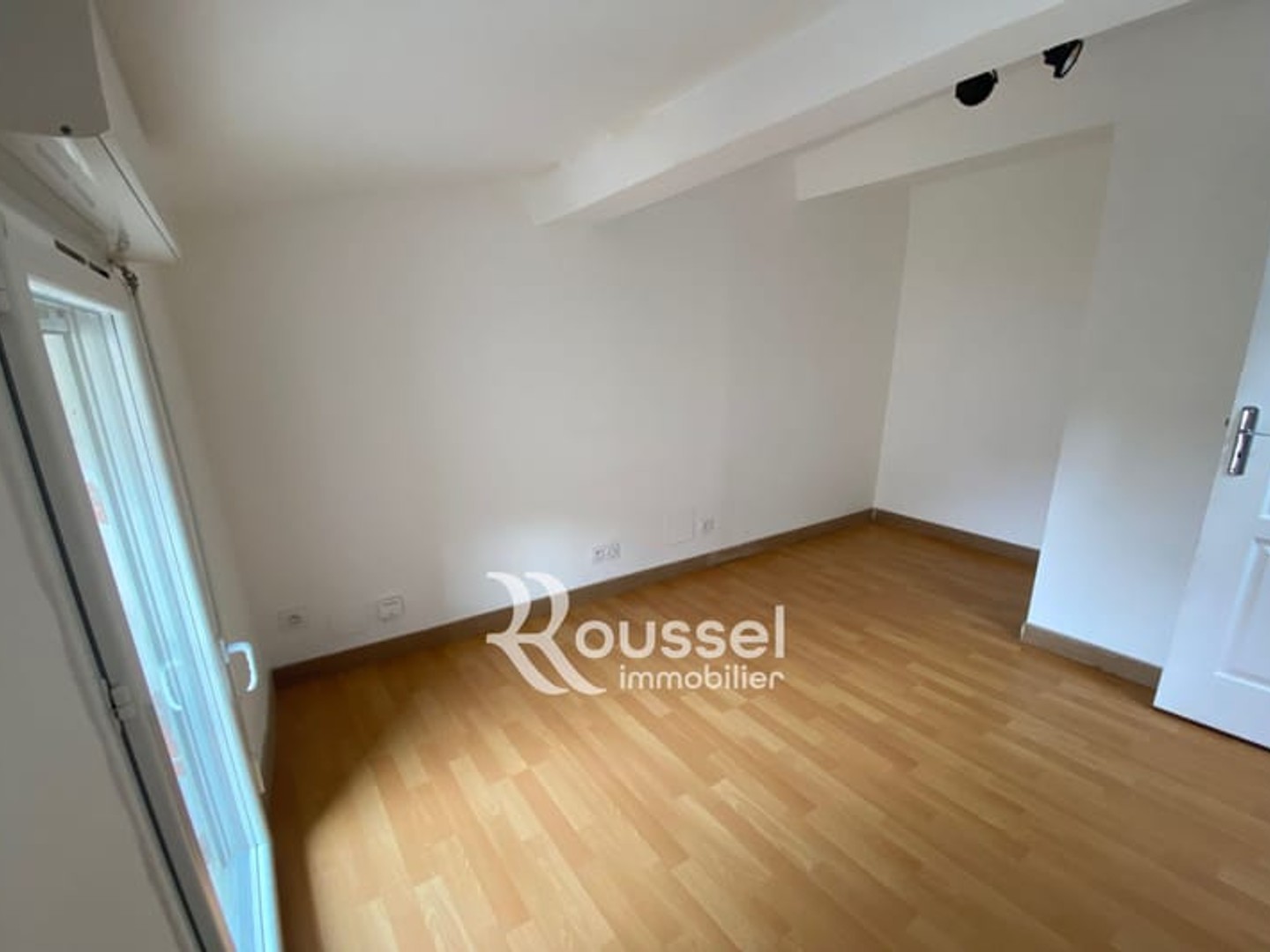 Maison à vendre - 3 pièces - 59m2 - Villeveyrac (34560)