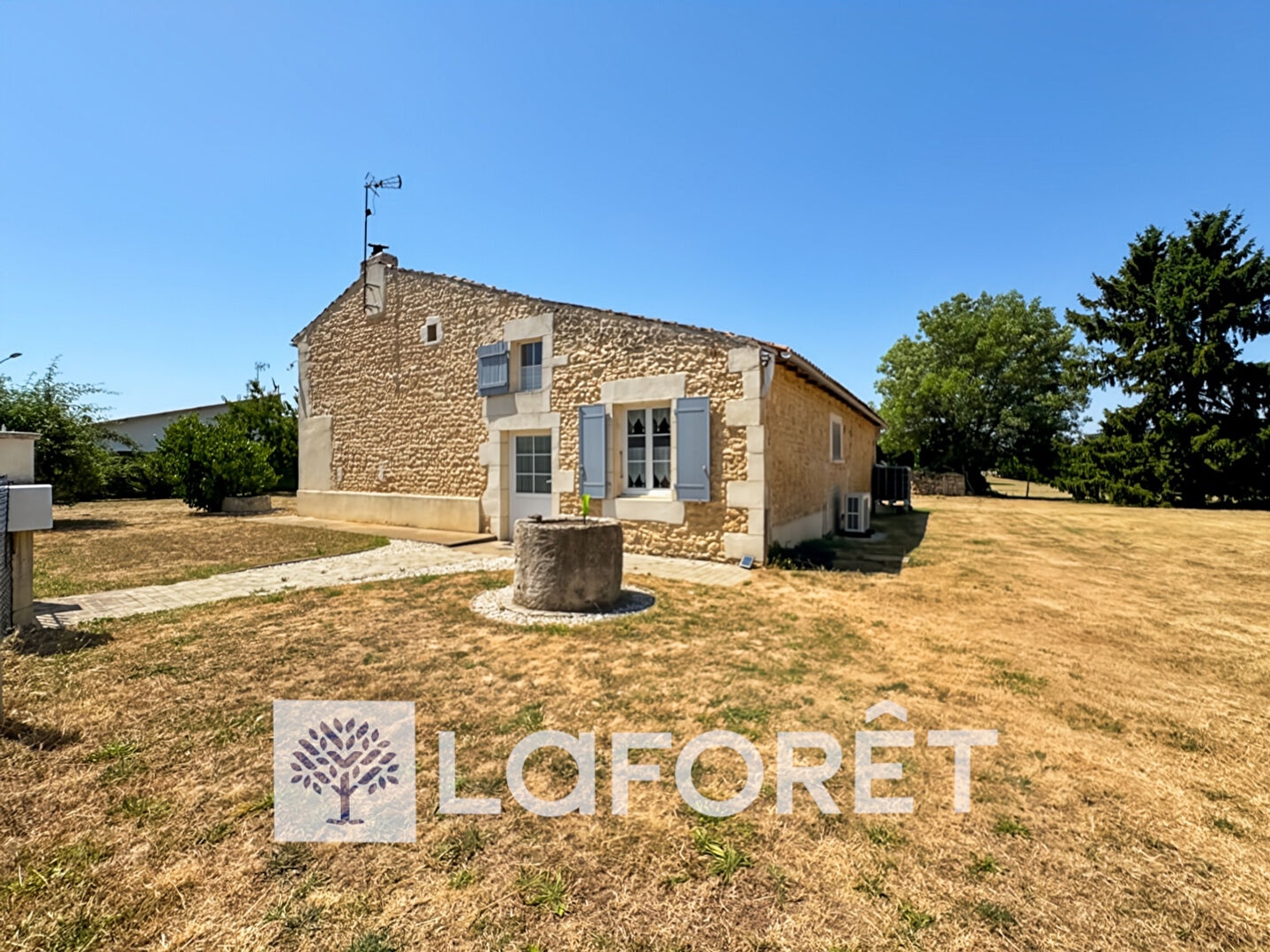 Maison à vendre - 3 pièces - 100m2 - Pons (17800)
