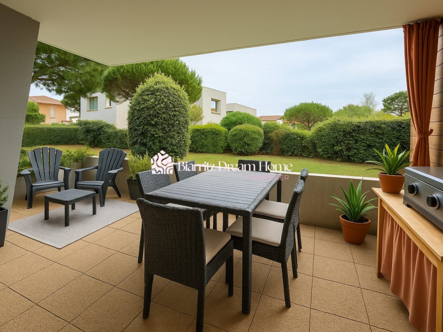 Appartement avec terrasse et garage à 100m de la plage