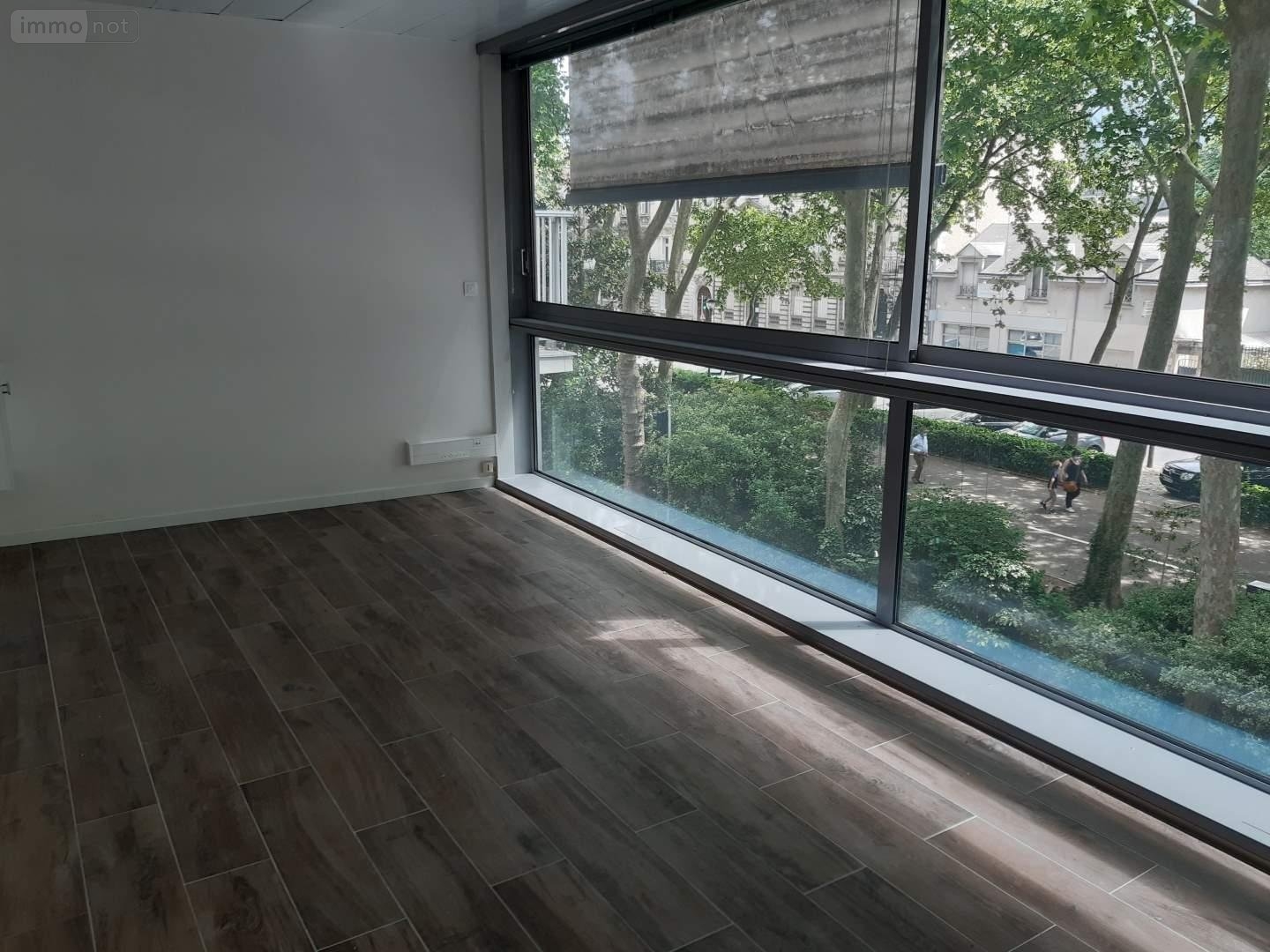 Bureaux 3 pièces 72 m²
