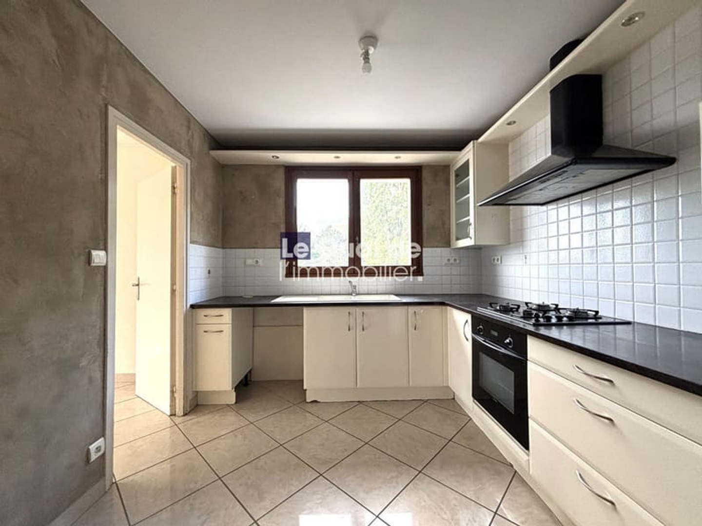 Appartement à vendre - 4 pièces - 101m2 - Barnave (26310)