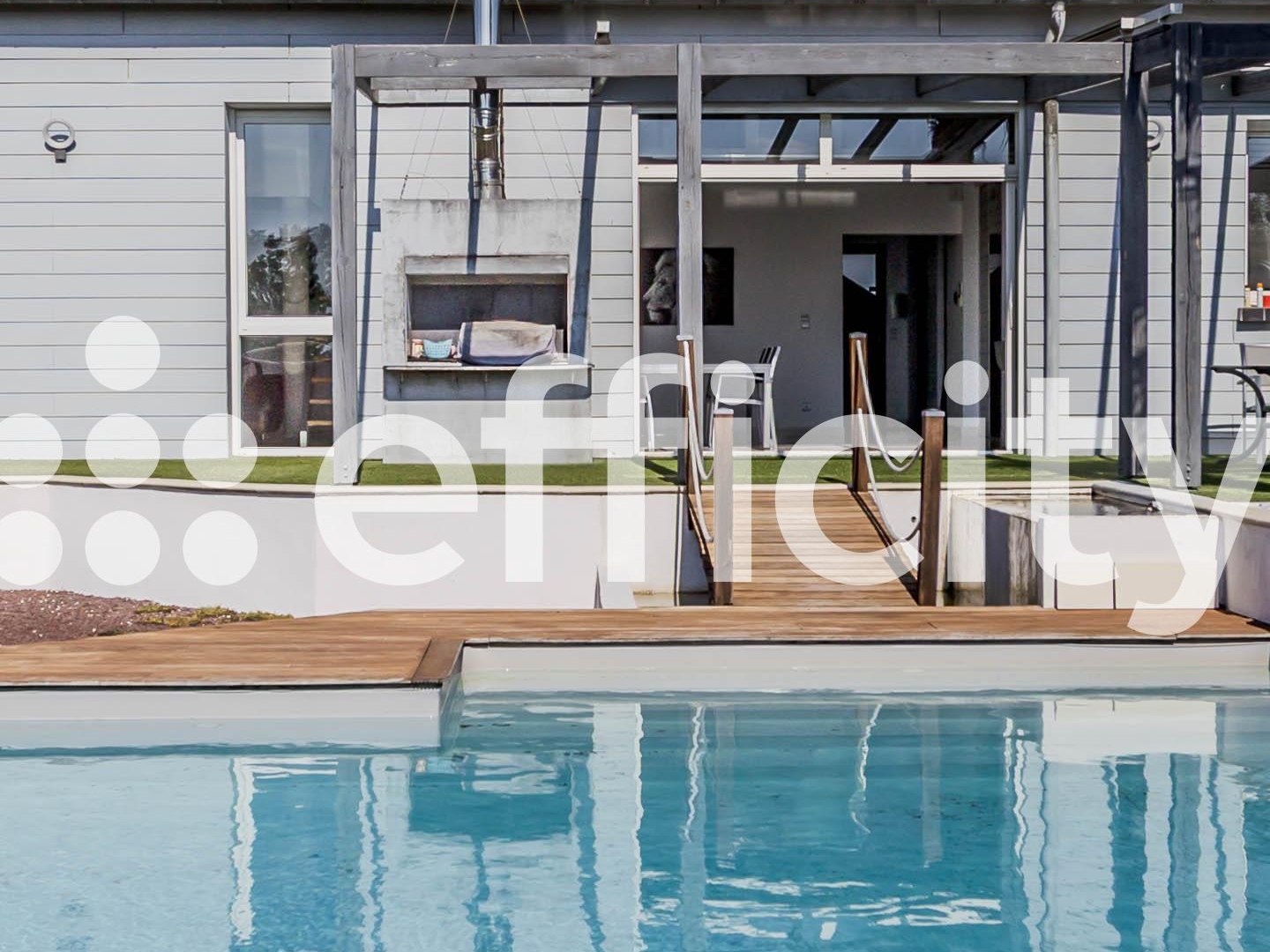 Maison à vendre - 9 pièces - 240m2 - La Jarrie (17220)