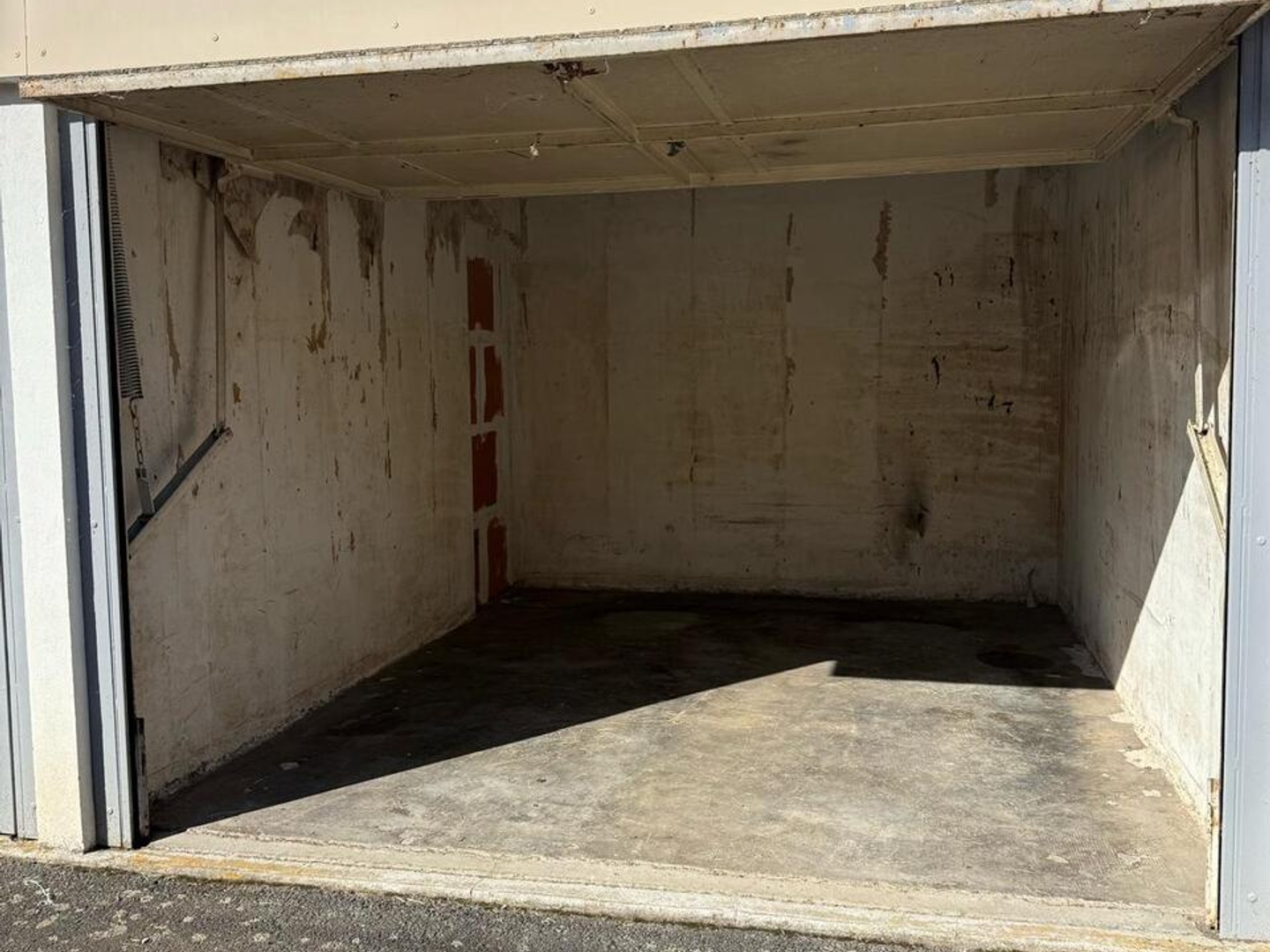 Parking / garage / box à vendre - Brives-Charensac (43700)