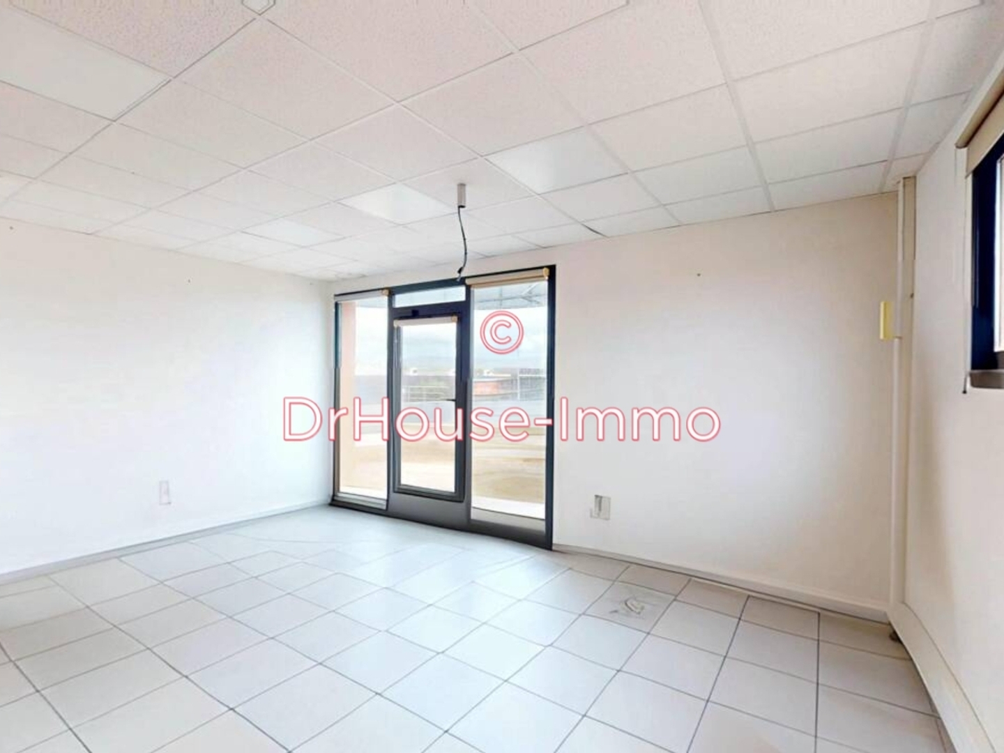Magasin à vendre - 8 pièces - 150m2 - Sigean (11130)
