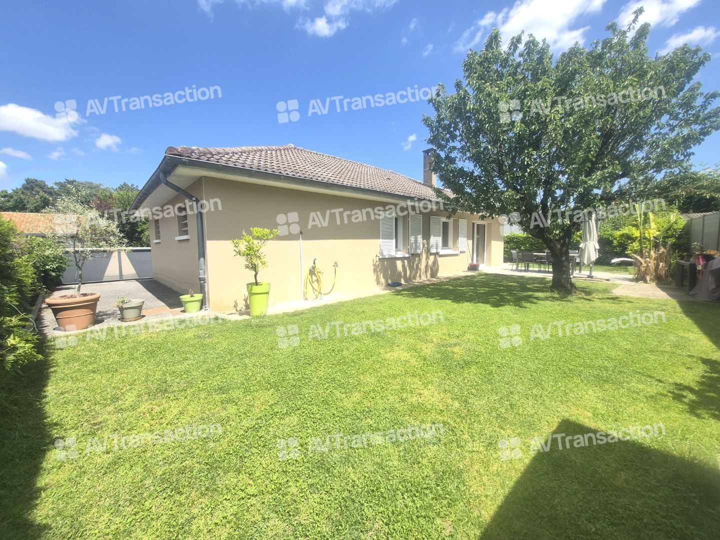 NON MITOYENNE -MAISON 138 m² SUR TERRAIN DE 458 m² - 4 CHAMBRES 