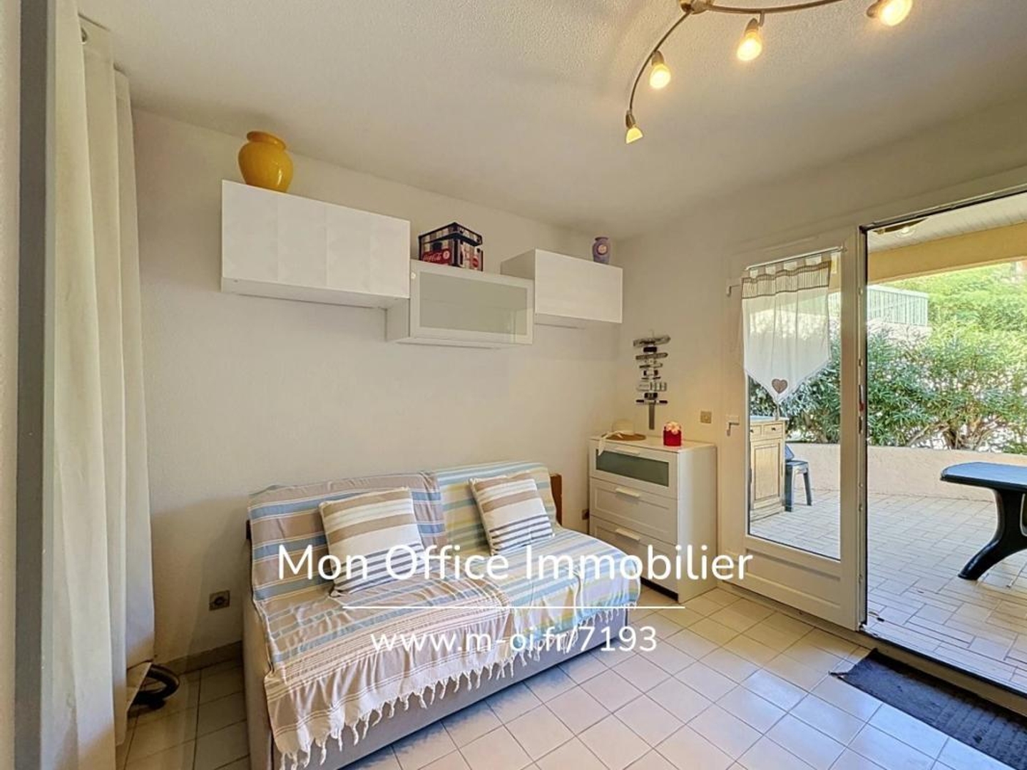 Appartement à vendre - 1 pièce - 21m2 - Cavalaire-Sur-Mer (83240)