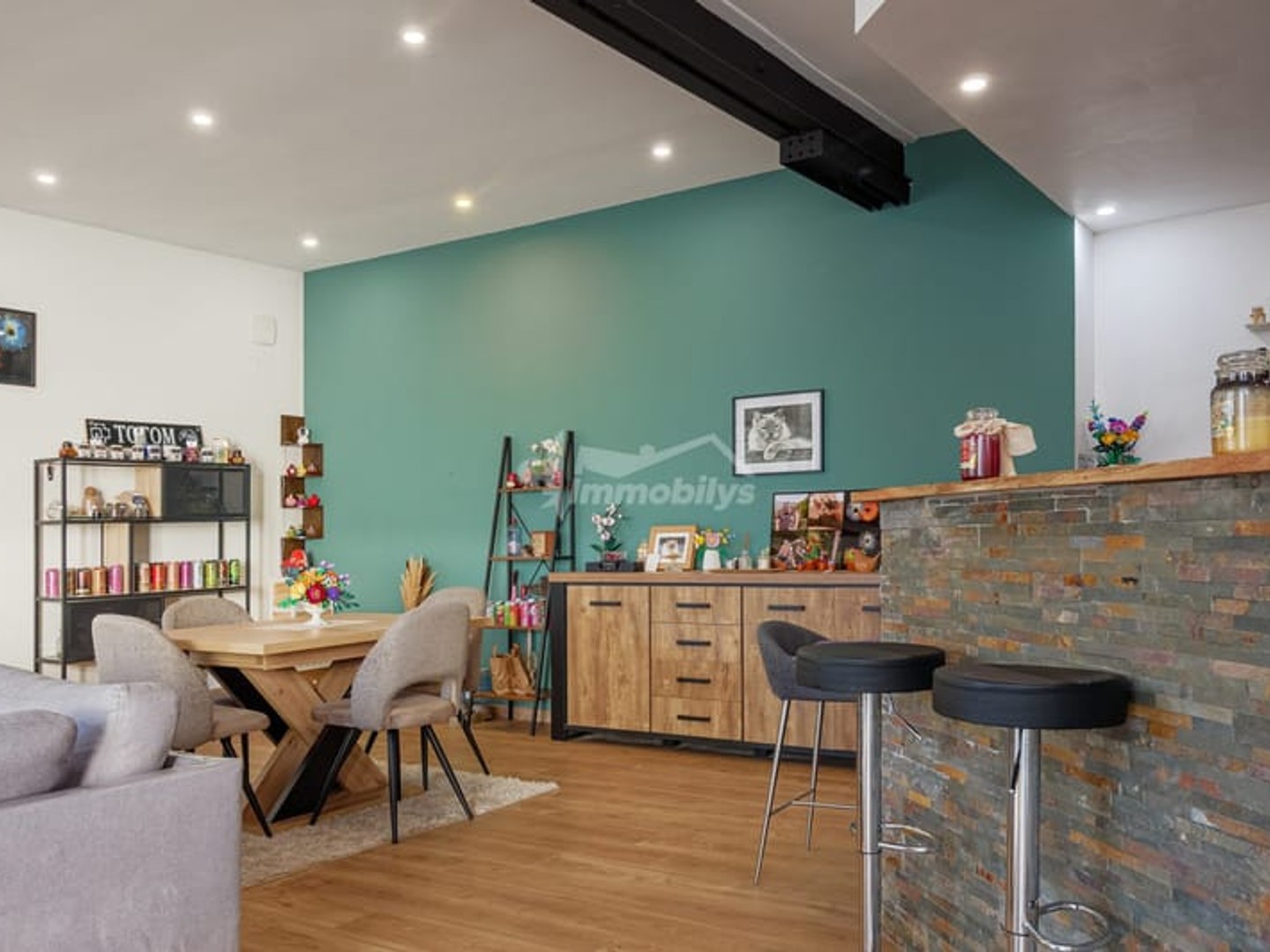 Maison 2 pièces 140 m²
