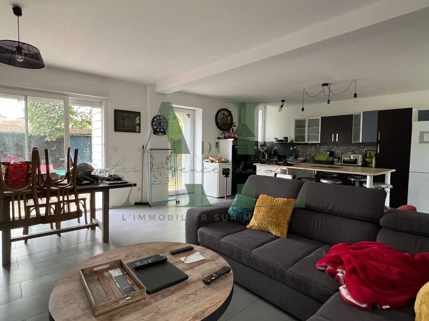Maison à vendre - 7 pièces - 131m2 - Clermont-Créans (72200)