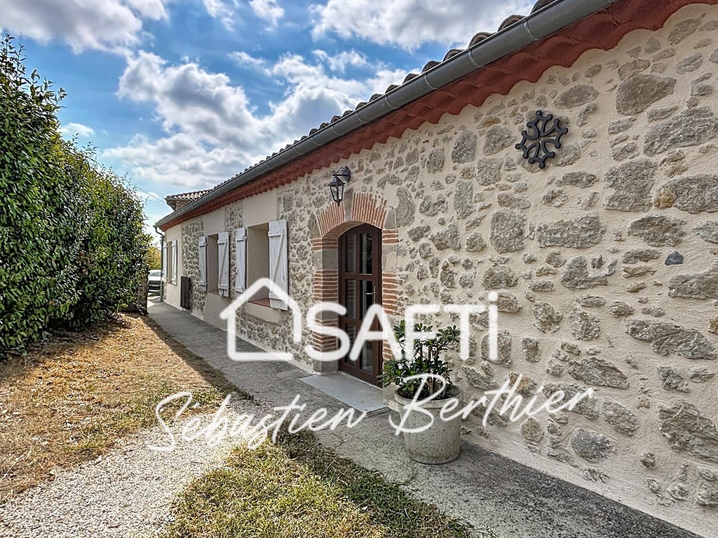 Longère familiale avec piscine 12 x 6 - 10 minutes de Lavaur - Terrain de 2 500 m²