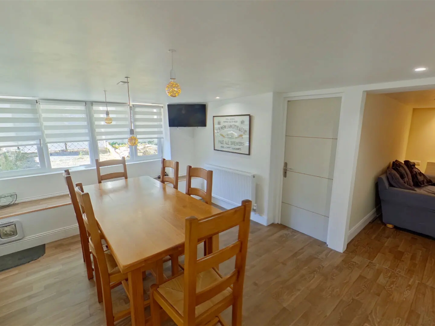 Maison à vendre - 8 pièces - 194m2 - Montmorillon (86500)