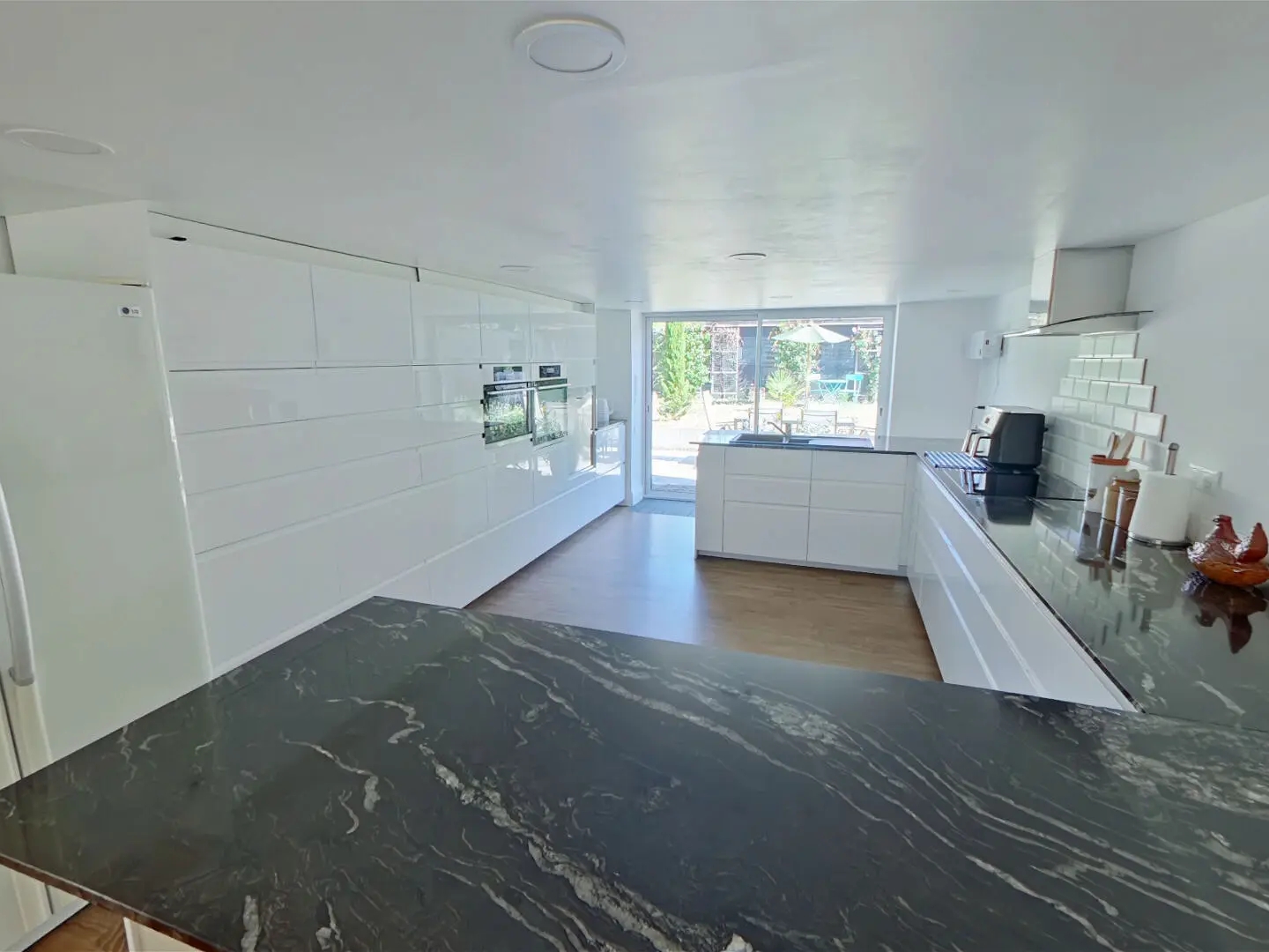 Maison à vendre - 8 pièces - 194m2 - Montmorillon (86500)