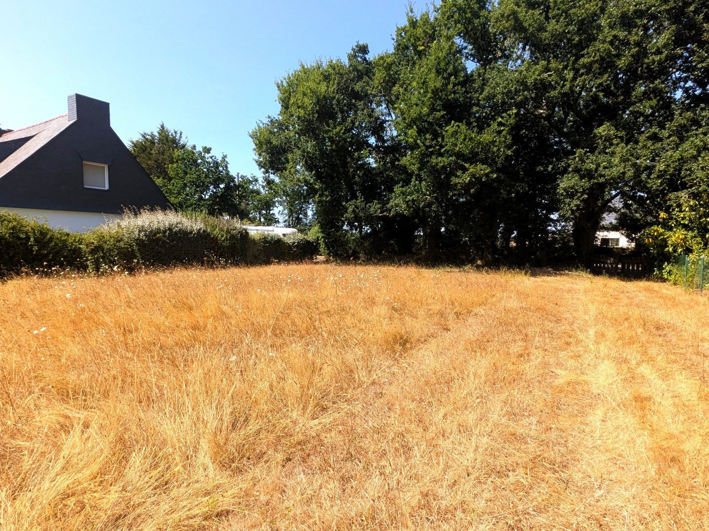 TERRAIN A VENDRE