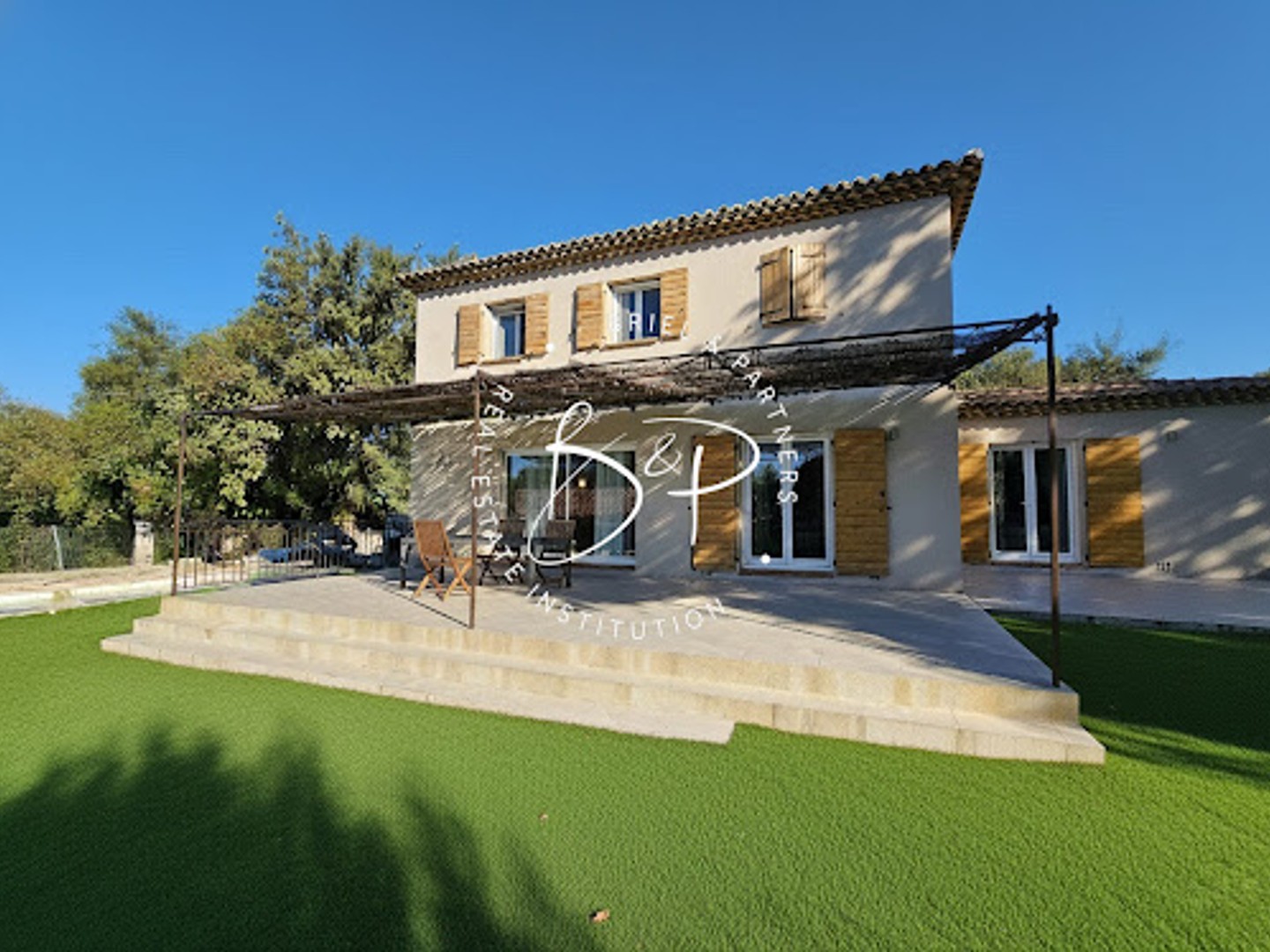 Maison à vendre - 6 pièces - 118m2 - Lorgues (83510)