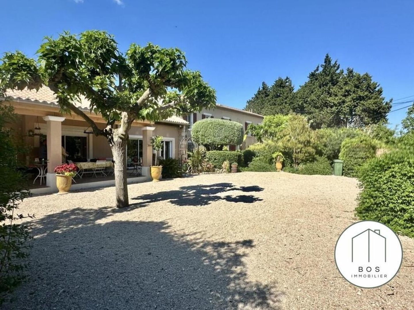 Maison à vendre - 7 pièces - 229m2 - Orange (84100)