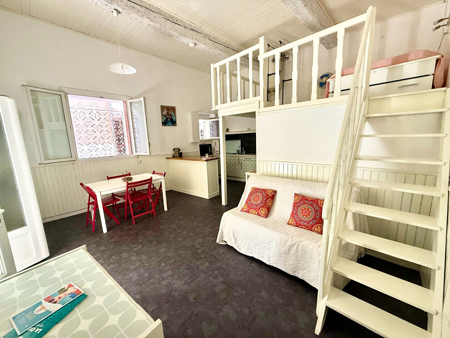 Charmant studio à vendre à La Ciotat, idéal primo-accédant !