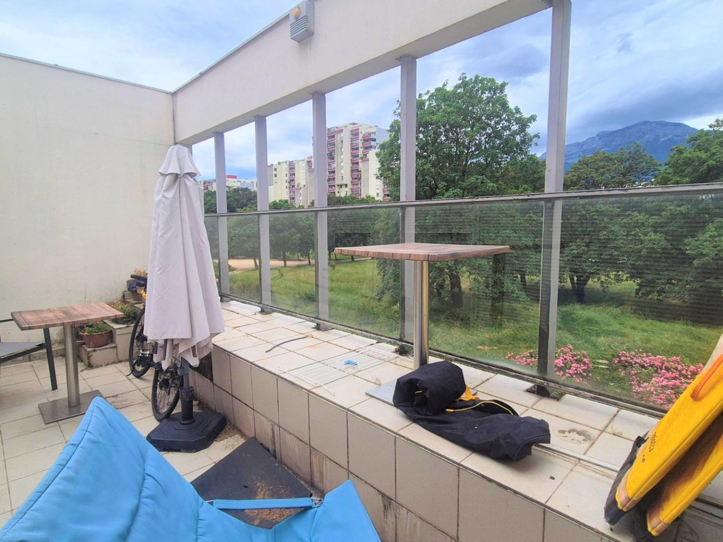 Appartement à vendre - 6 pièces - 147m2 - Grenoble (38100)