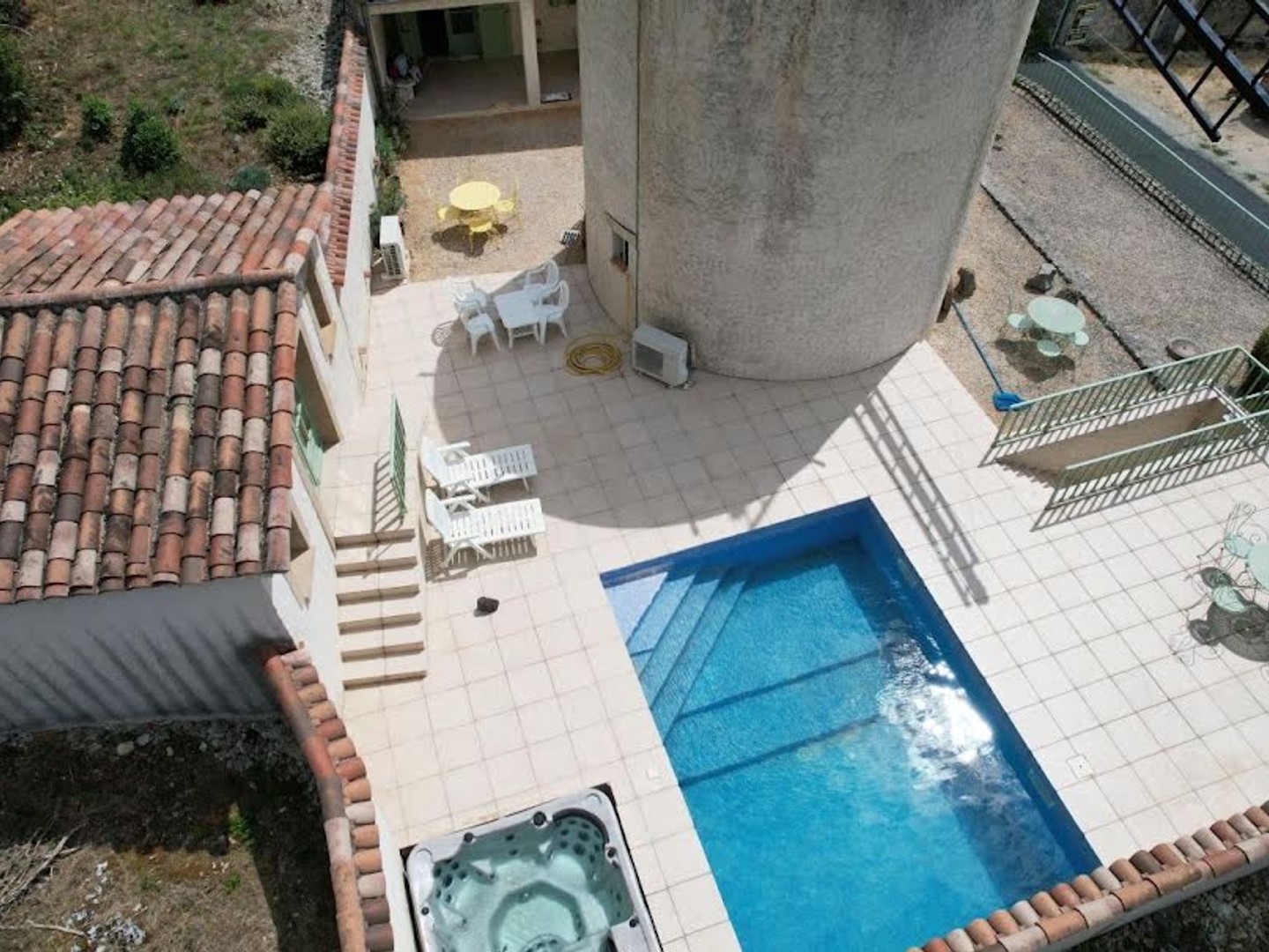 Maison à vendre - 5 pièces - 70m2 - Allègre-Les-Fumades (30500)