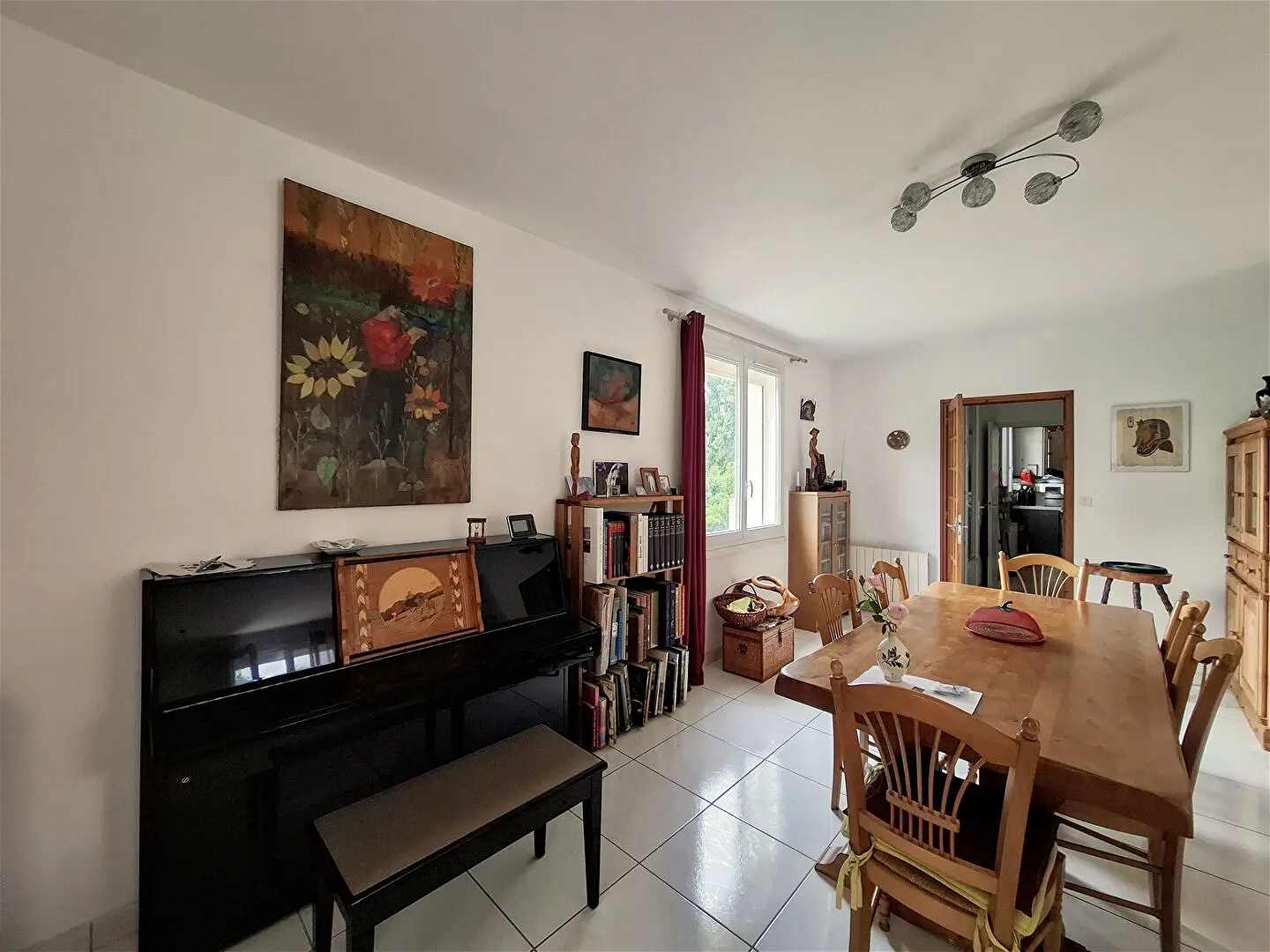 Maison à vendre - 4 pièces - 139m2 - Saint-Jean-D'angély (17400)