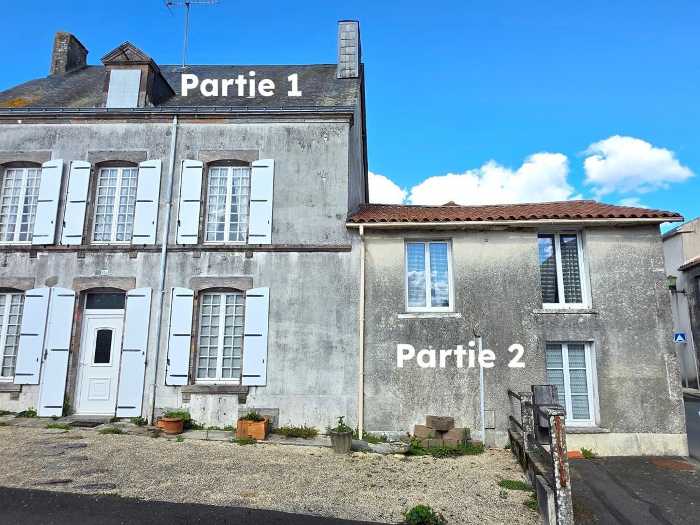 Maison ancienne 267m², 11 pièces à rénover.