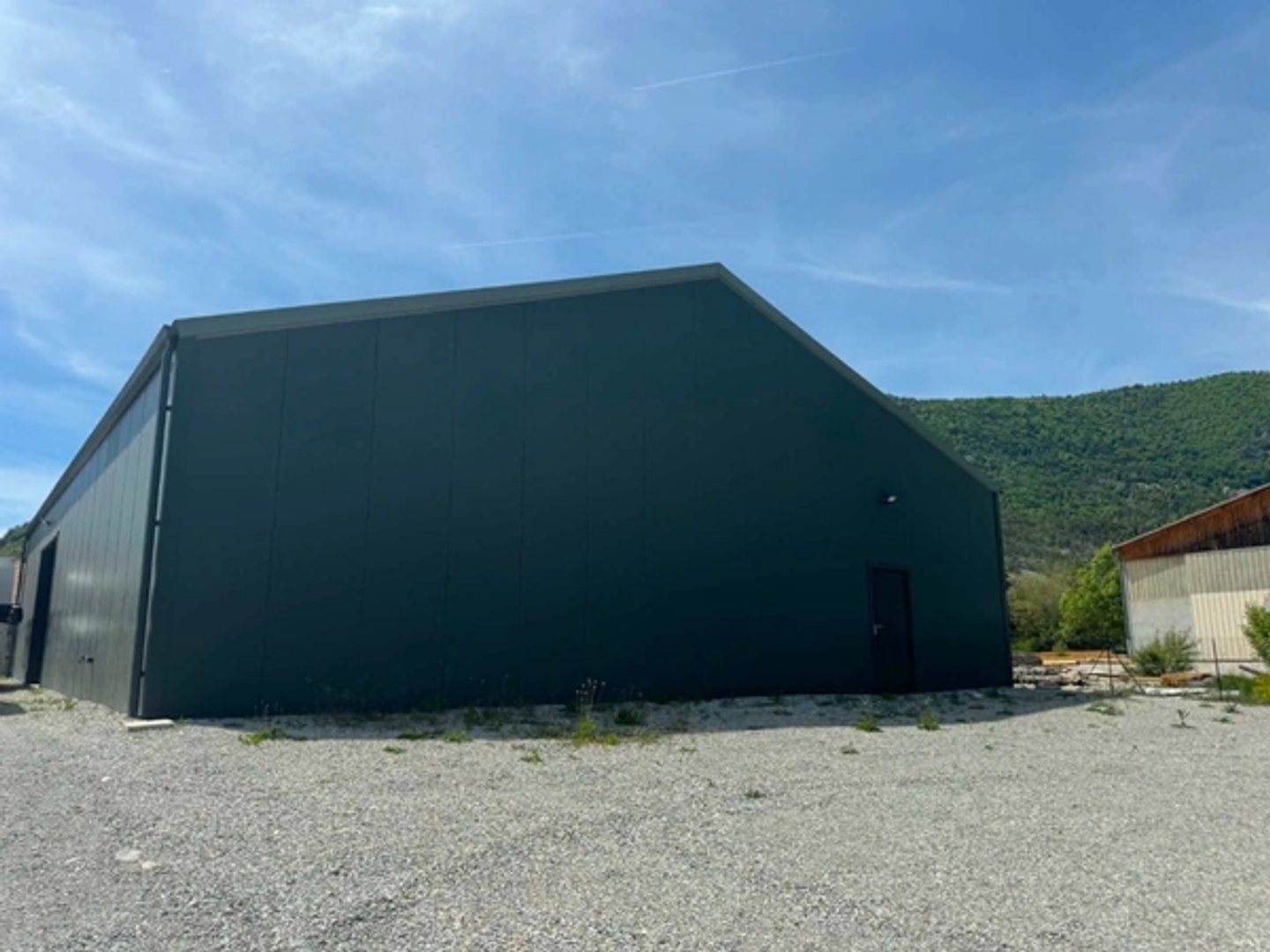 Magasin à vendre - 11 pièces - 300m2 - Veynes (05400)