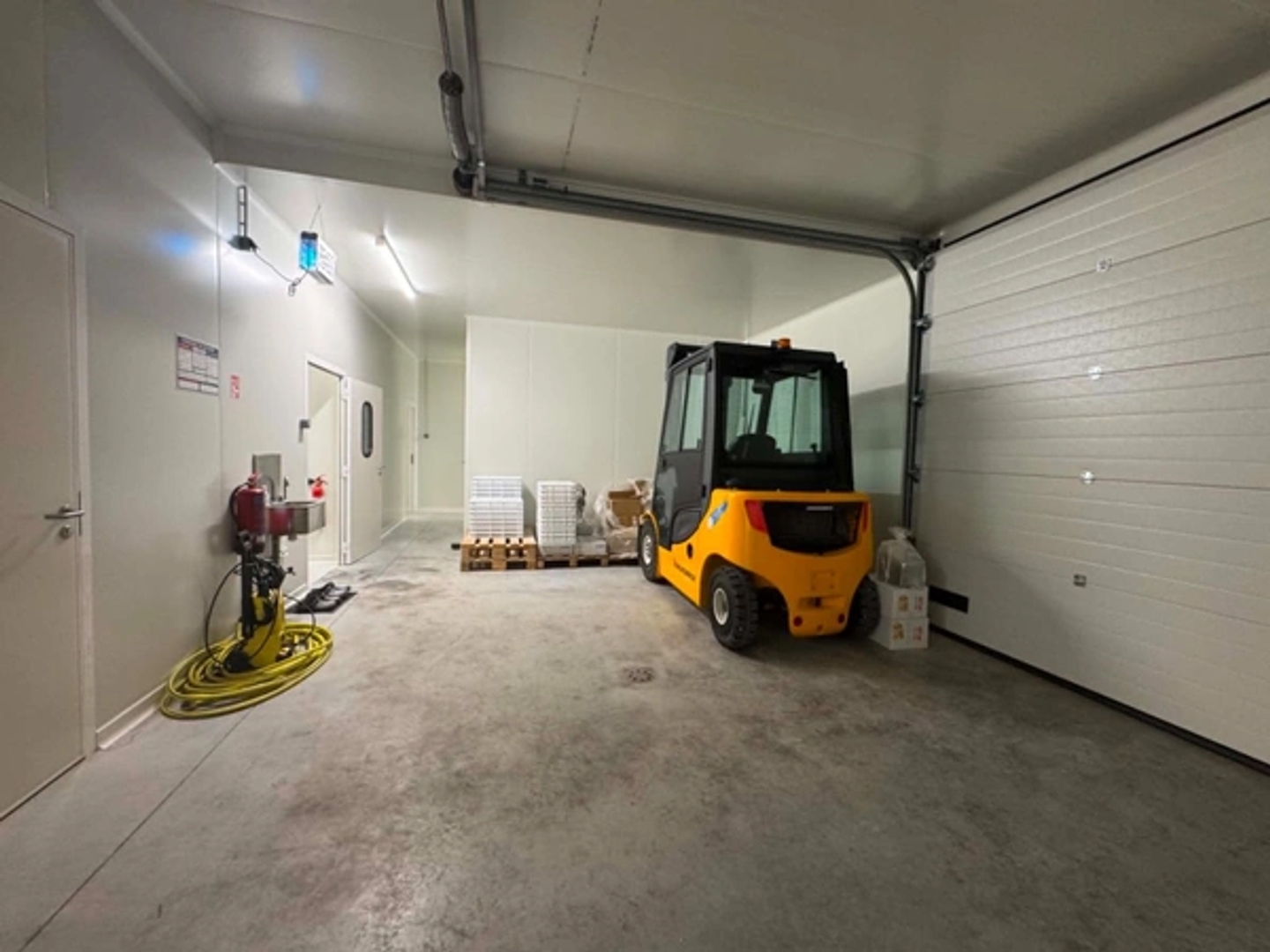 Magasin à vendre - 11 pièces - 300m2 - Veynes (05400)