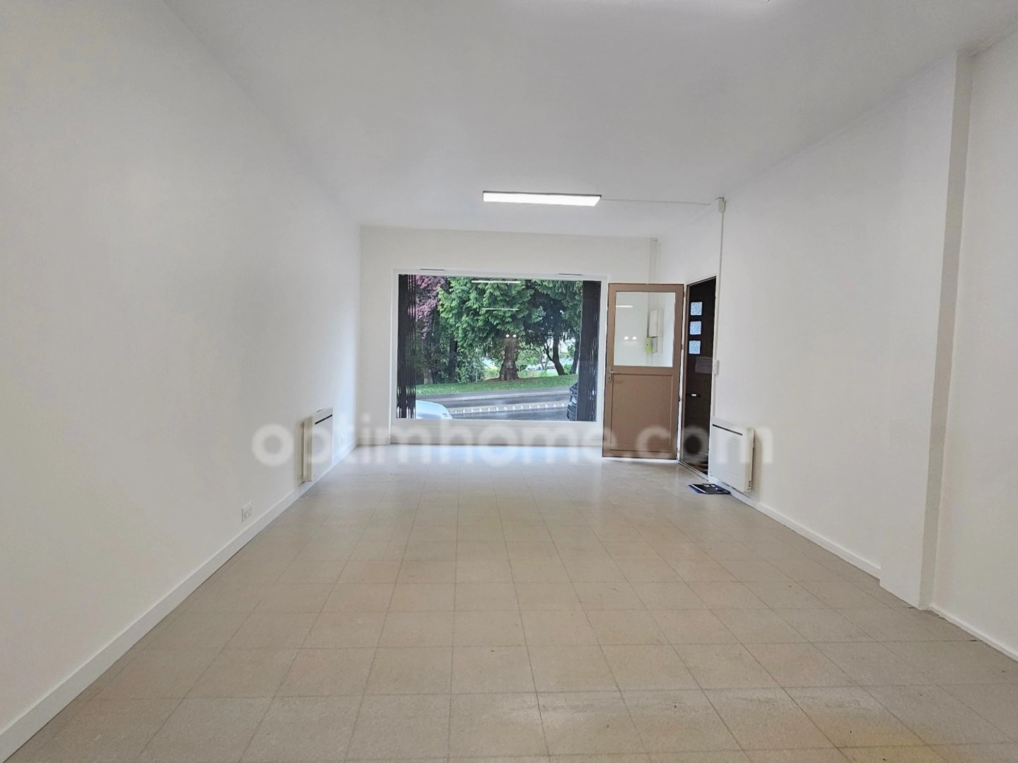 Local/bureau à louer 48 m² et 70 m² de stockage ANGOULEME (16)