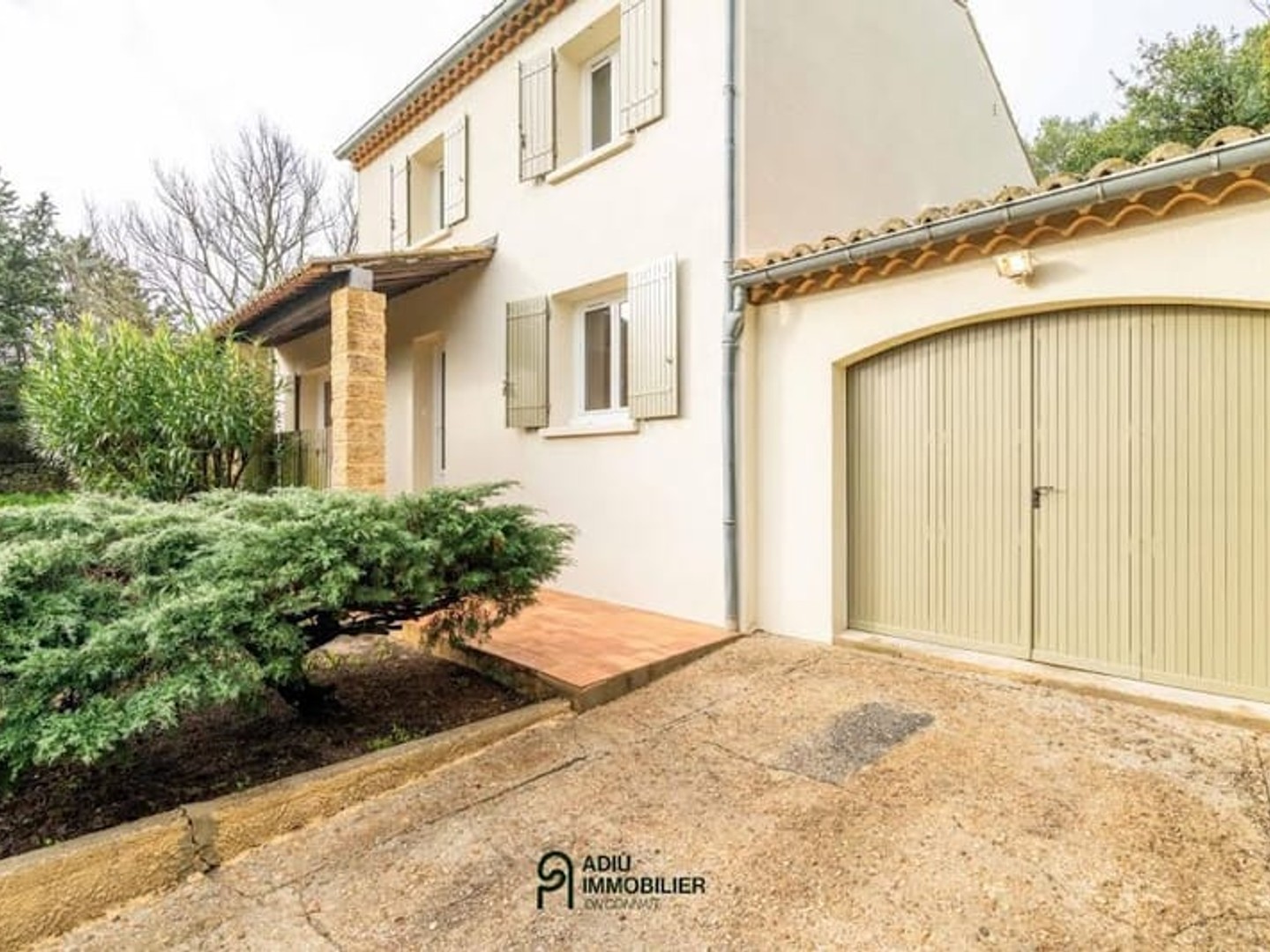 Maison à vendre - 1 pièce - 123m2 - Uzès (30700)