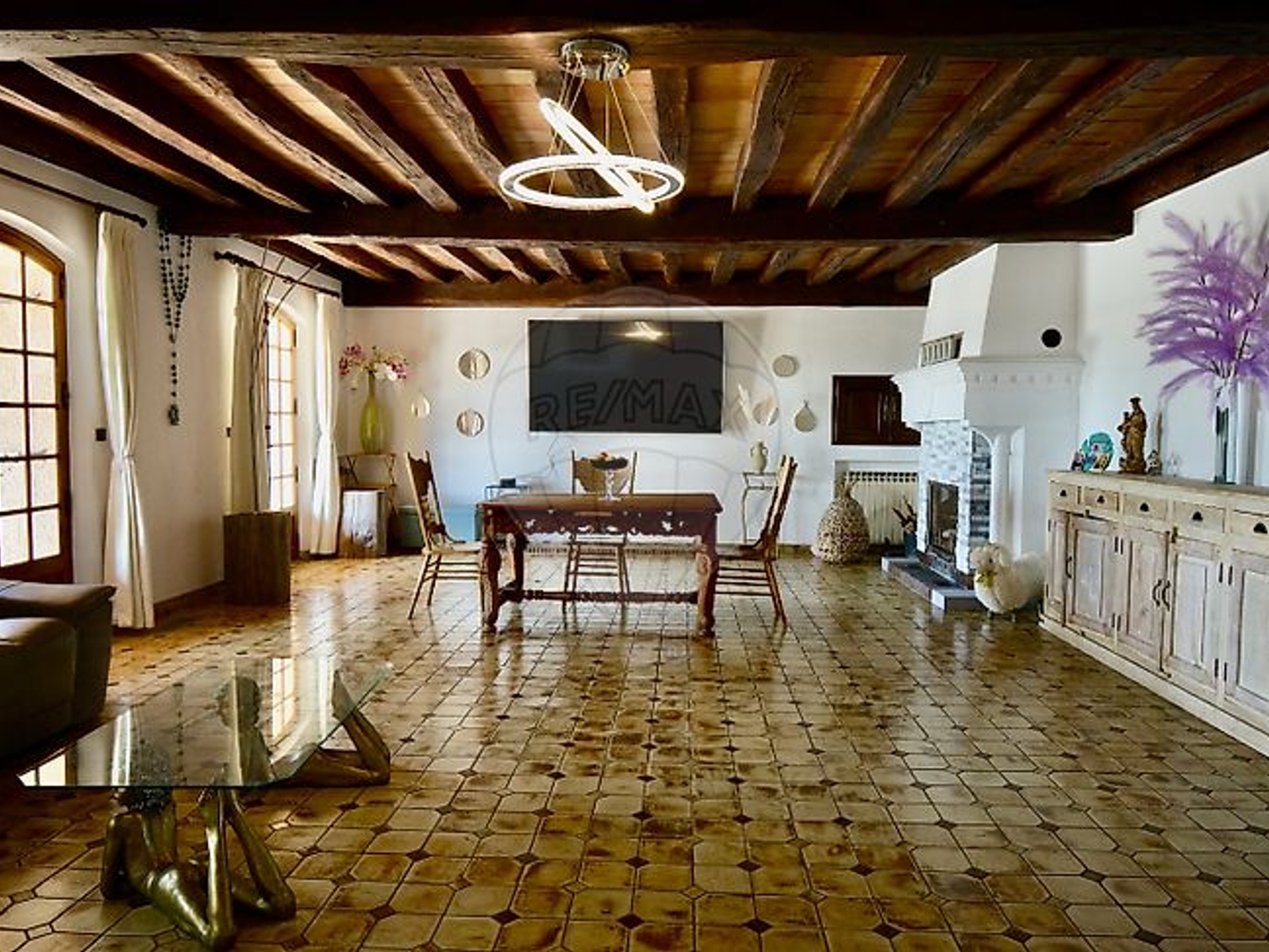 Maison à vendre - 6 pièces - 250m2 - Le Muy (83490)
