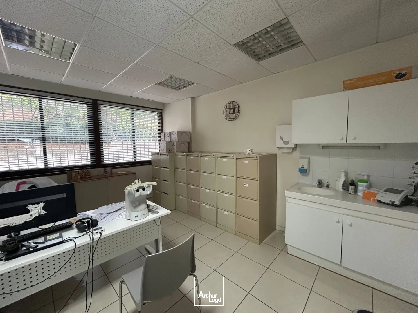Locaux à vendre - 1765m2 - Béziers (34500)