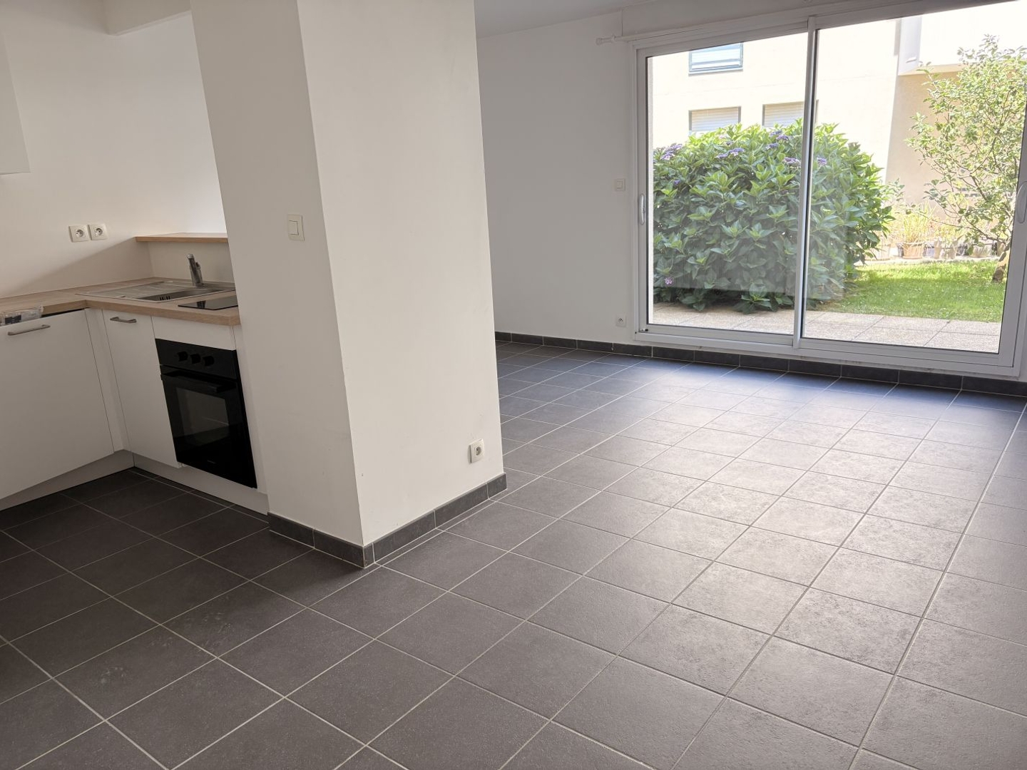 Appartement à vendre - 2 pièces - 46m2 - Perros-Guirec (22700)