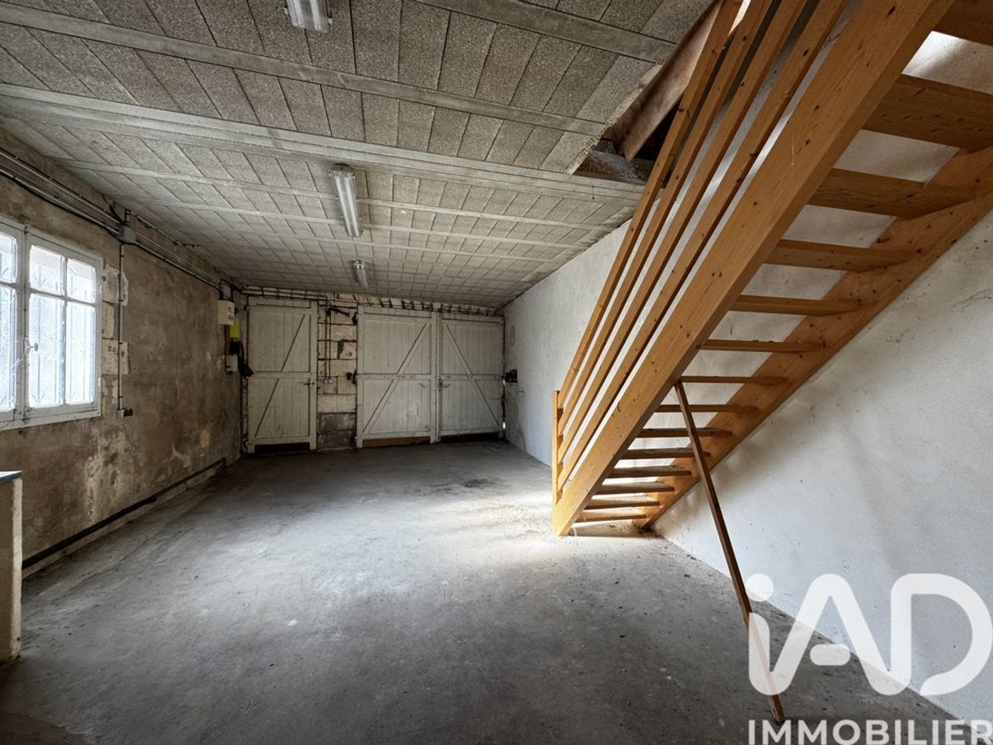Vente garage 70 m²
