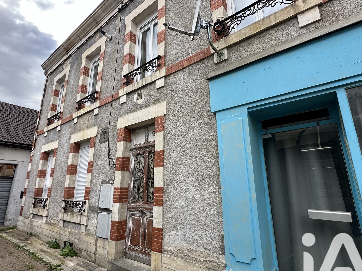 Immeuble à vendre - 3 pièces - 85m2 - Saint-Amand-Montrond (18200)