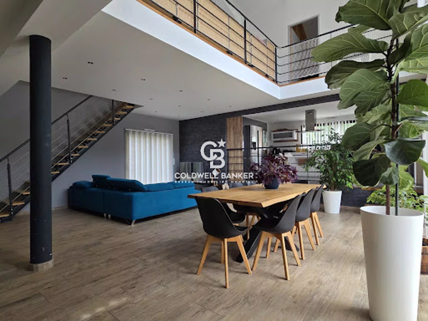 Maison 6 pièces 211 m²