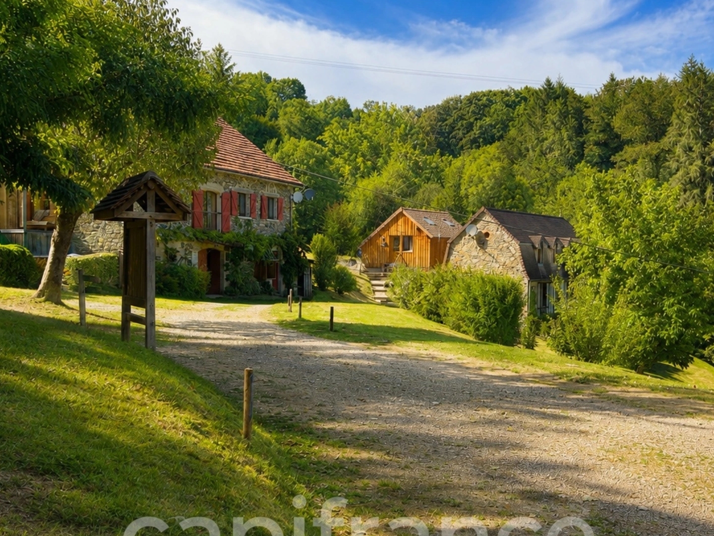 Maison à vendre - 16 pièces - 375m2 - Beaulieu-Sur-Dord... (19120)