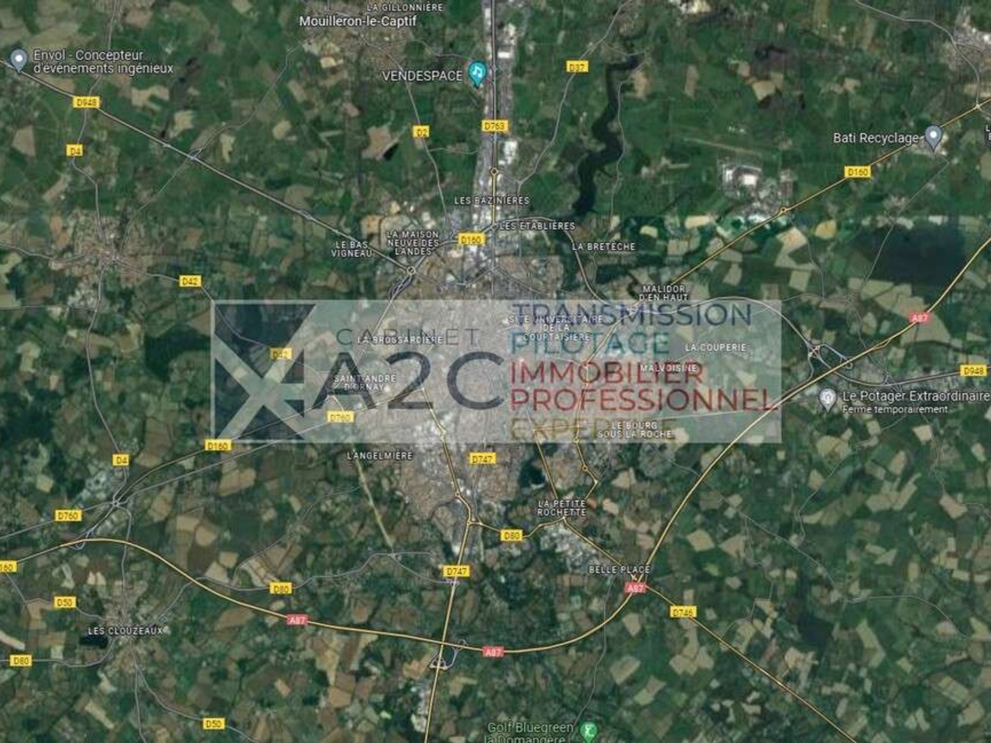 À VENDRE ENSEMBLE IMMOBILIER À USAGE P
