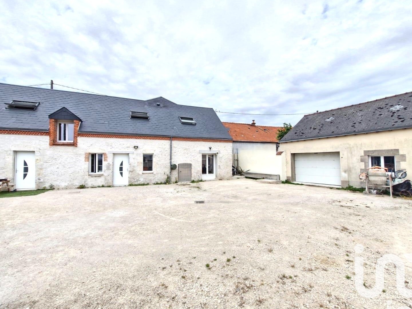 Maison 8 pièces 218 m²