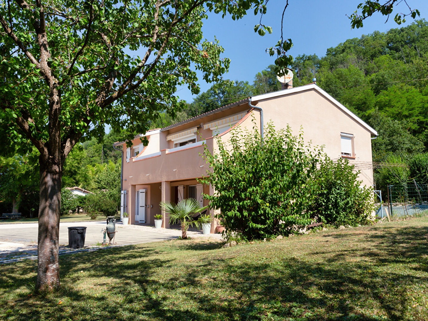 Maison à vendre - 8 pièces - 182m2 - Roquefort-Sur-Gar... (31360)