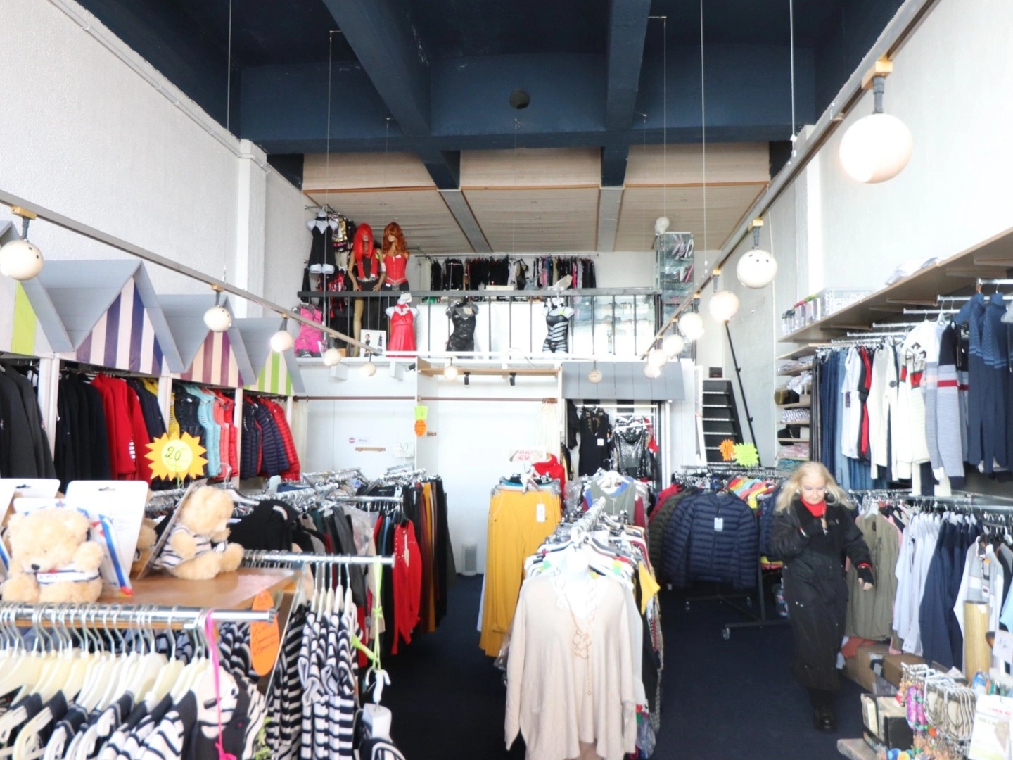 Magasin à vendre - 2 pièces - 85m2 - Royan (17200)