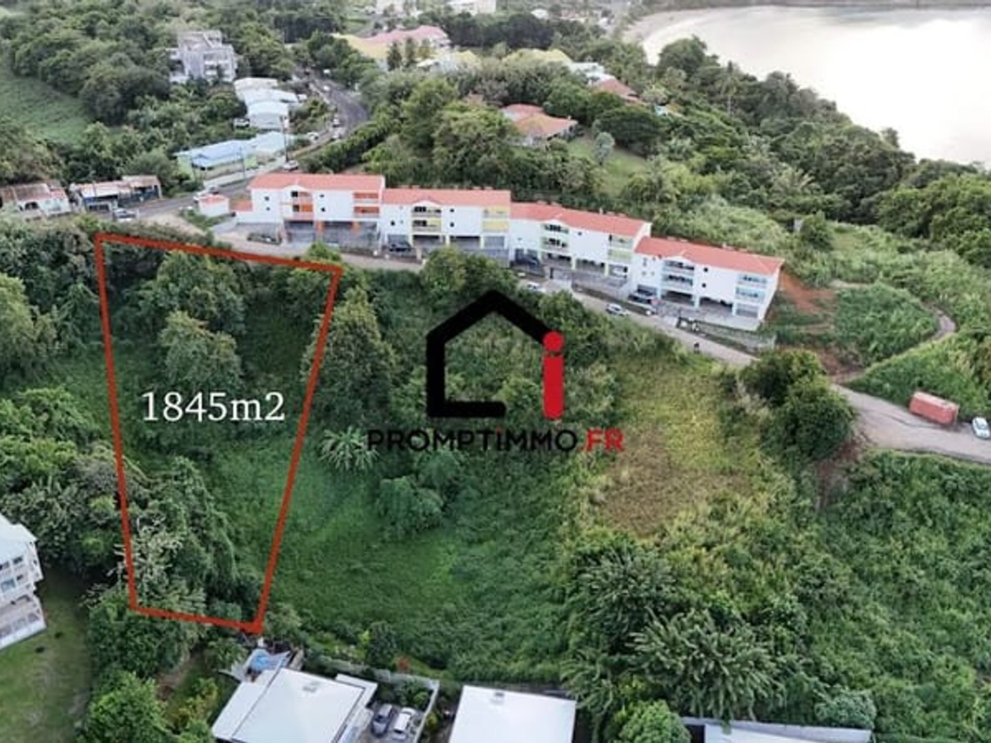Terrain 1845 m²