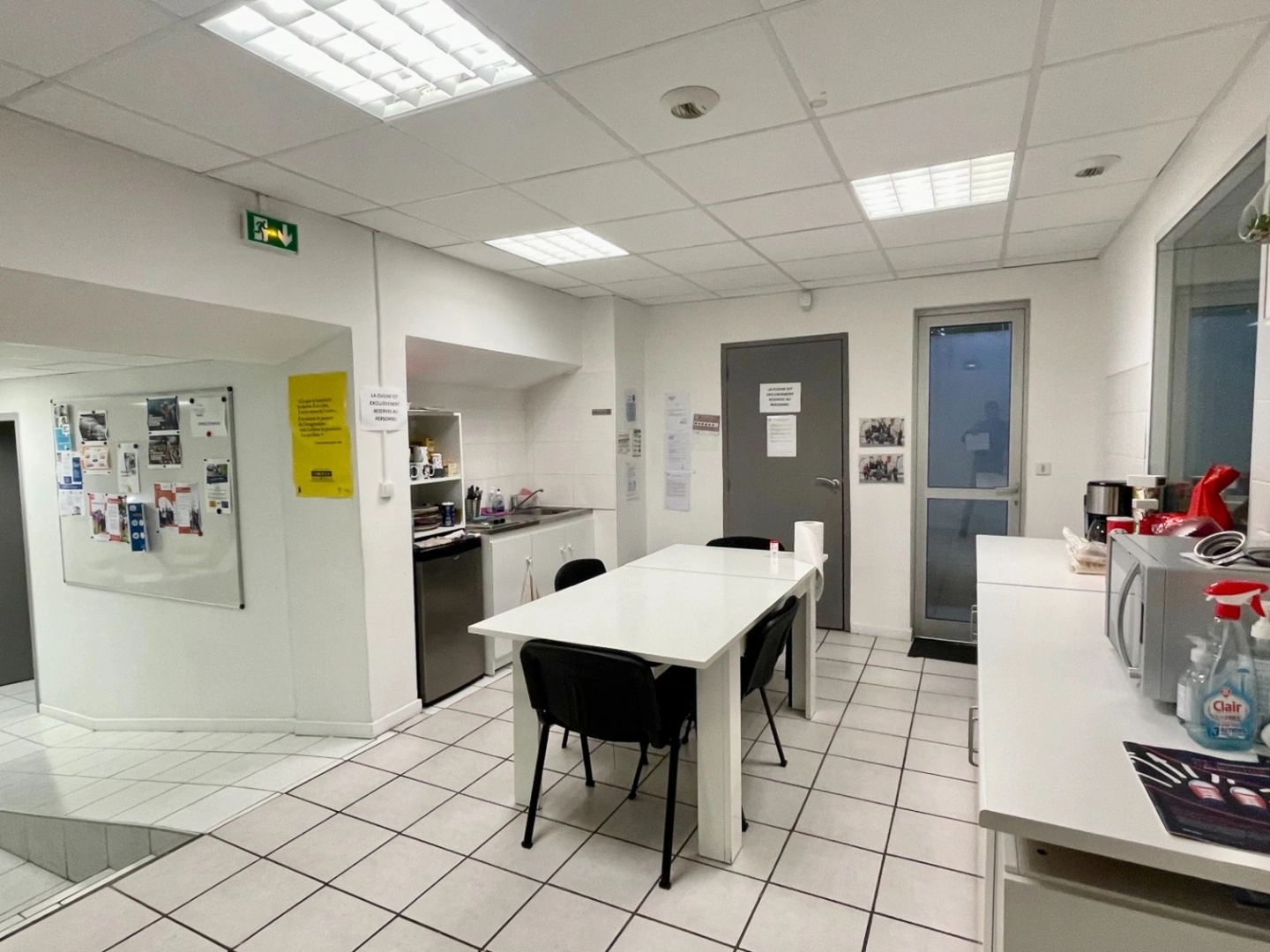 Magasin à vendre - 8 pièces - Lunel (34400)