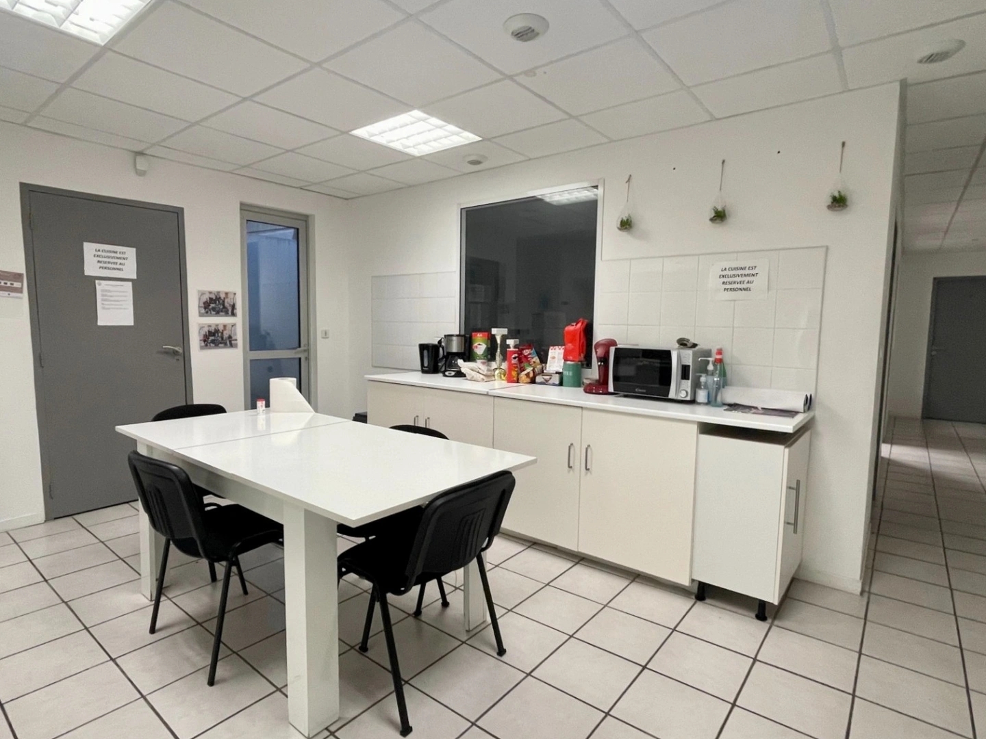 Magasin à vendre - 8 pièces - Lunel (34400)
