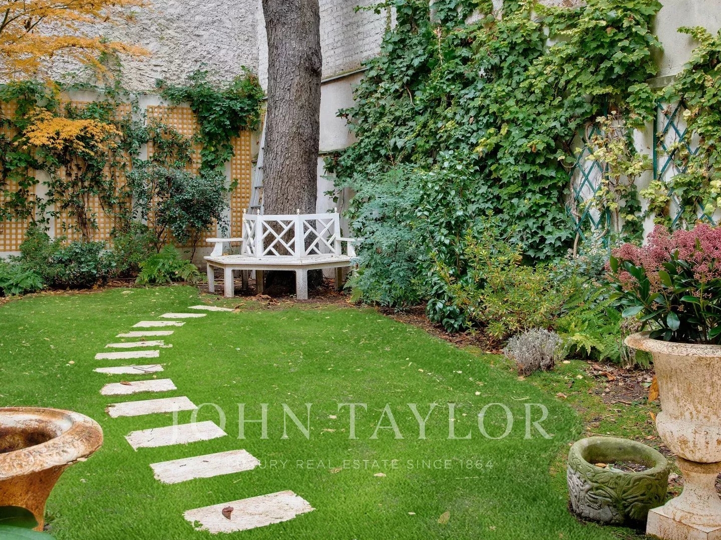 Maison à vendre - 11 pièces - 306m2 - Paris 16e (75016)