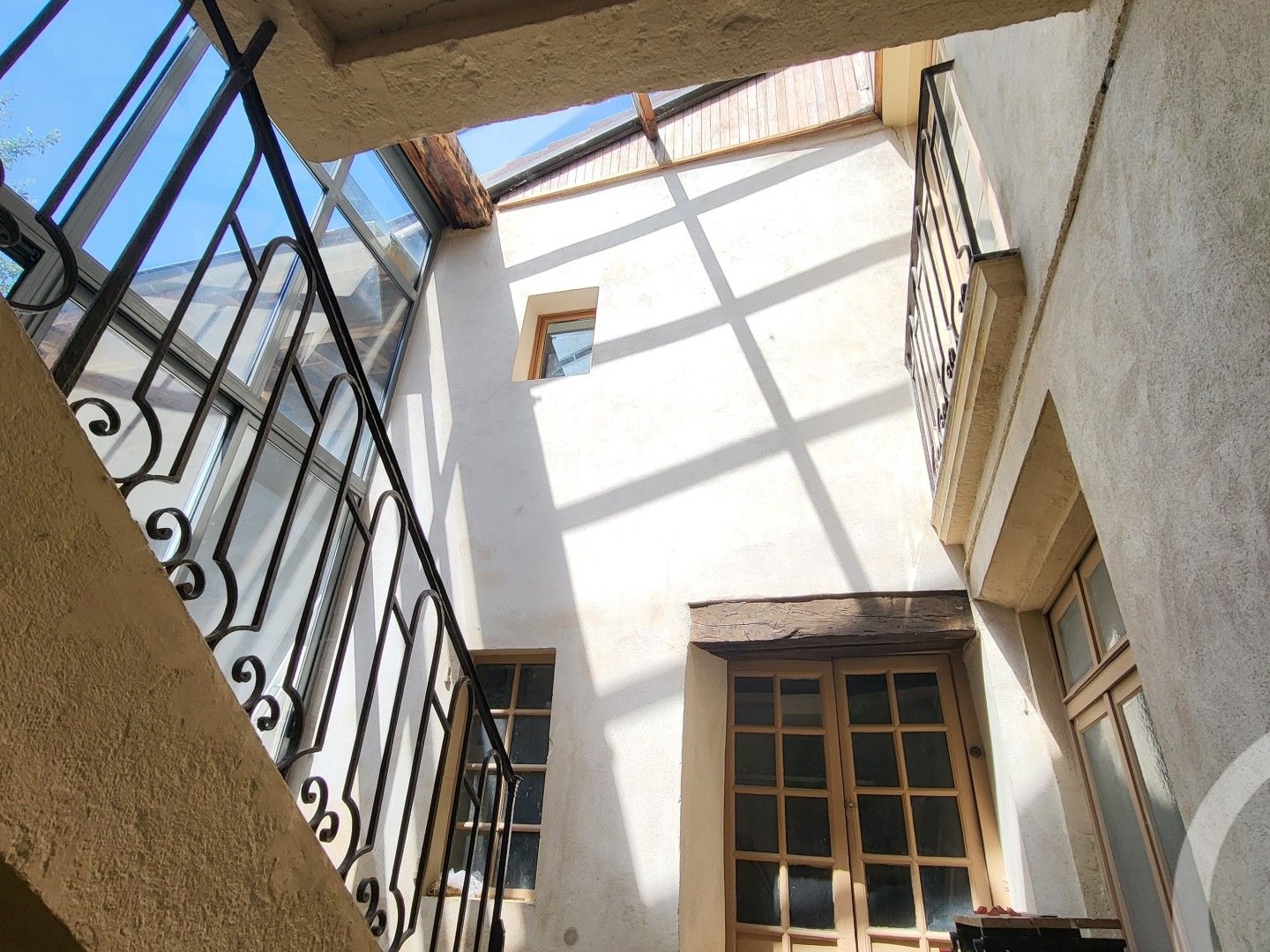 Maison 7 pièces 245 m²