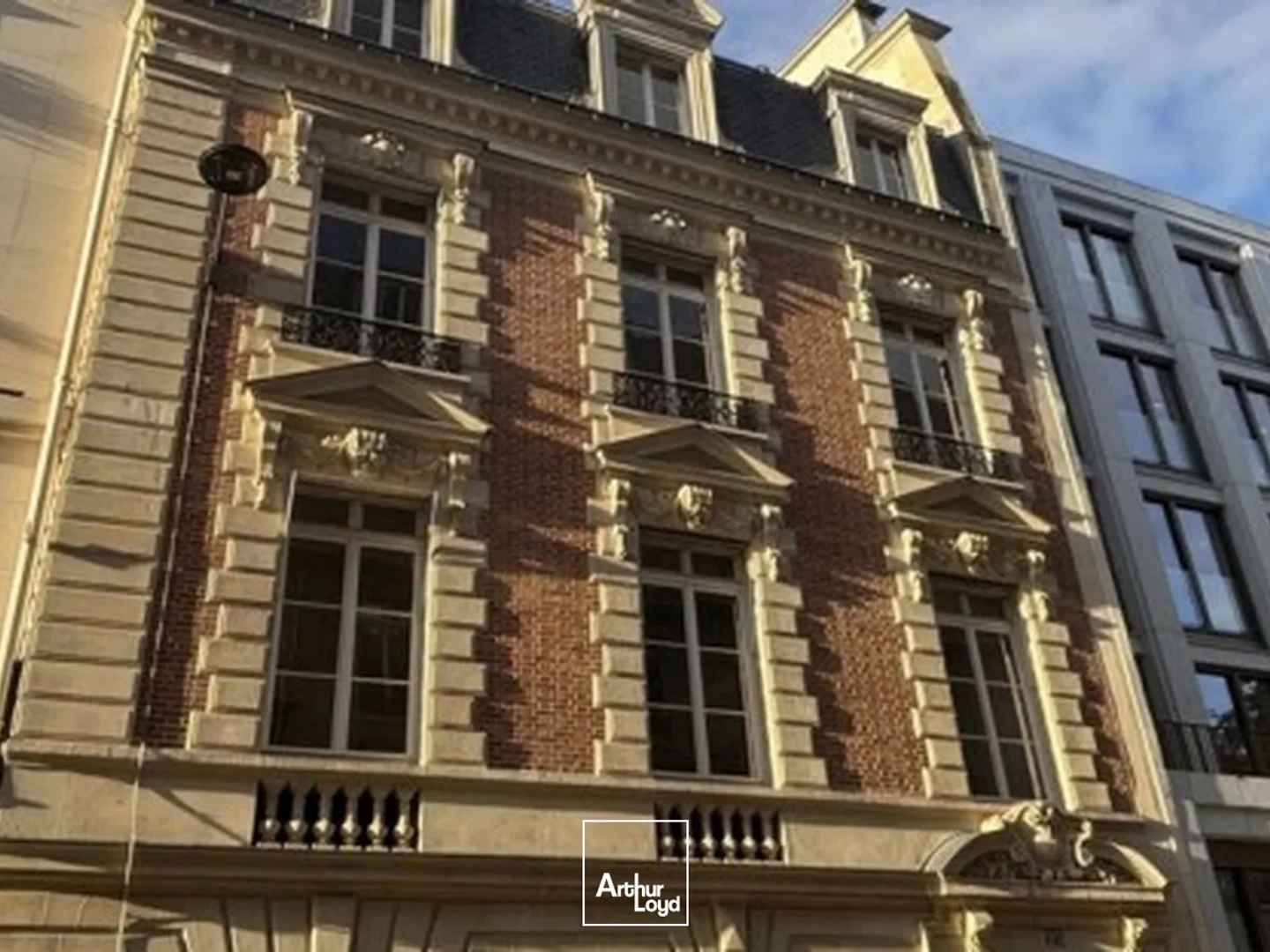 Bureaux opérés Paris 8 : Rooftop privatif, prestations premium